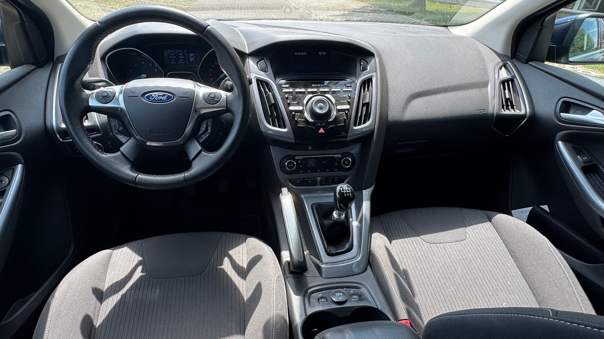 FORD Focus 1.6 SCTi Titanium-image-6