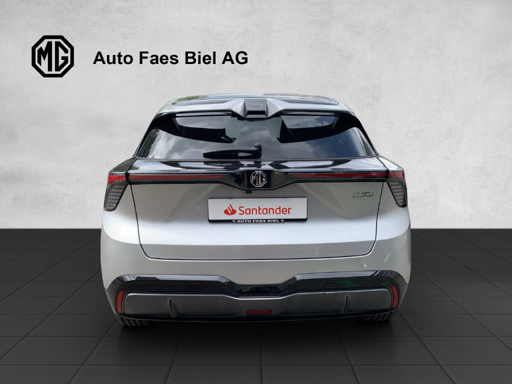 MG MG4 64kWh Xpower 4WD EV-image-4