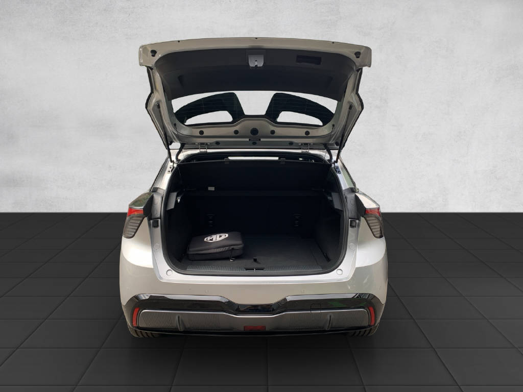 MG MG4 64kWh Xpower 4WD EV-image-5