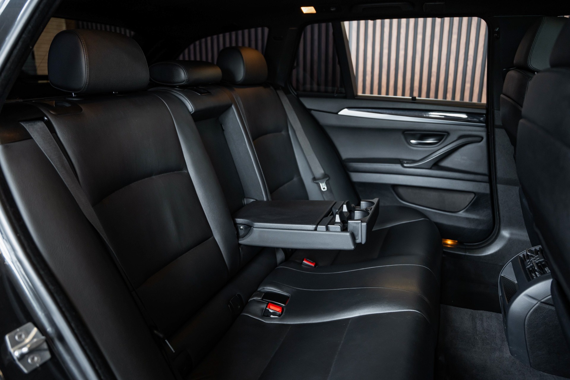 BMW 535i xDrive Touring Steptronic M-Sportpaket-image-17