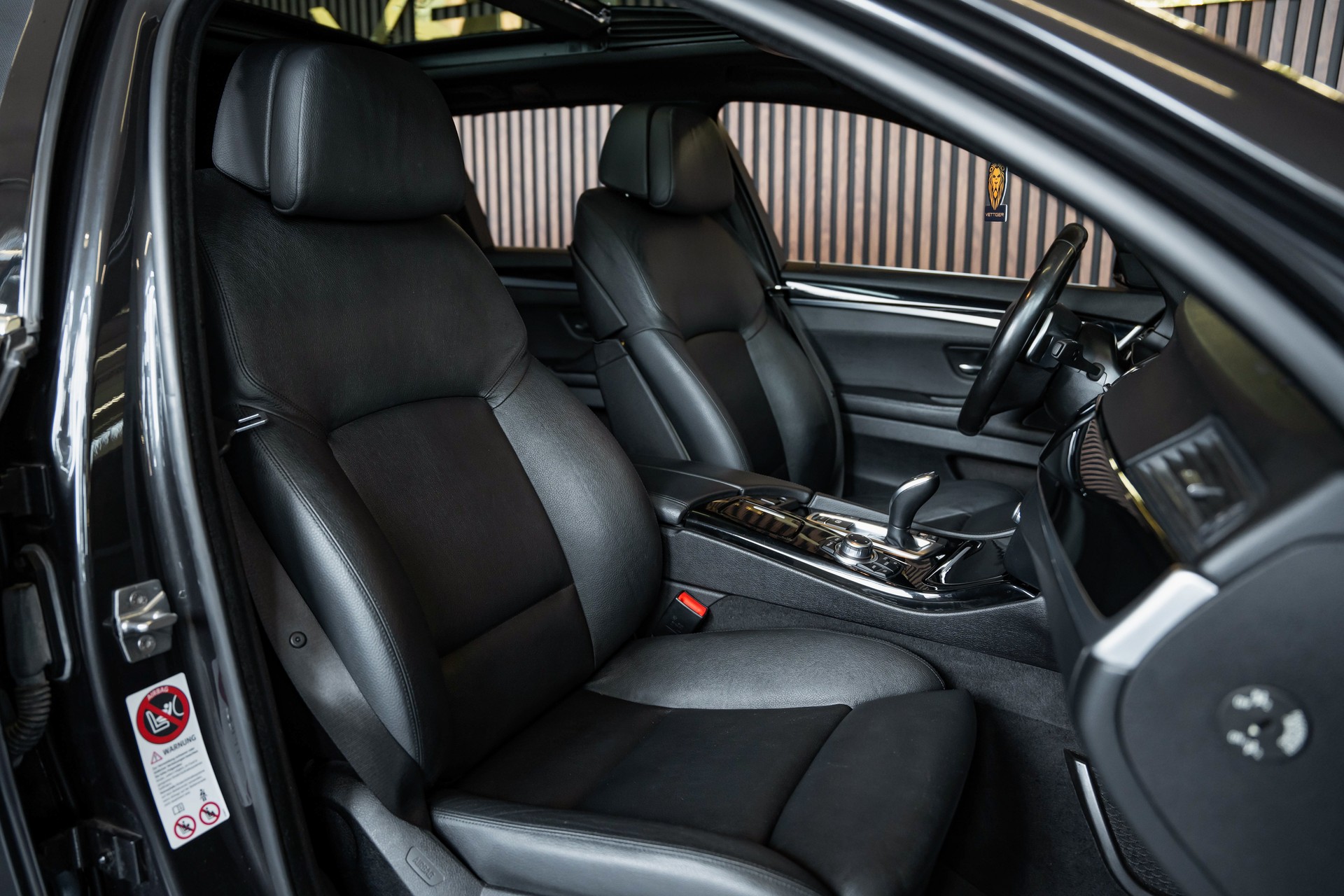 BMW 535i xDrive Touring Steptronic M-Sportpaket-image-16