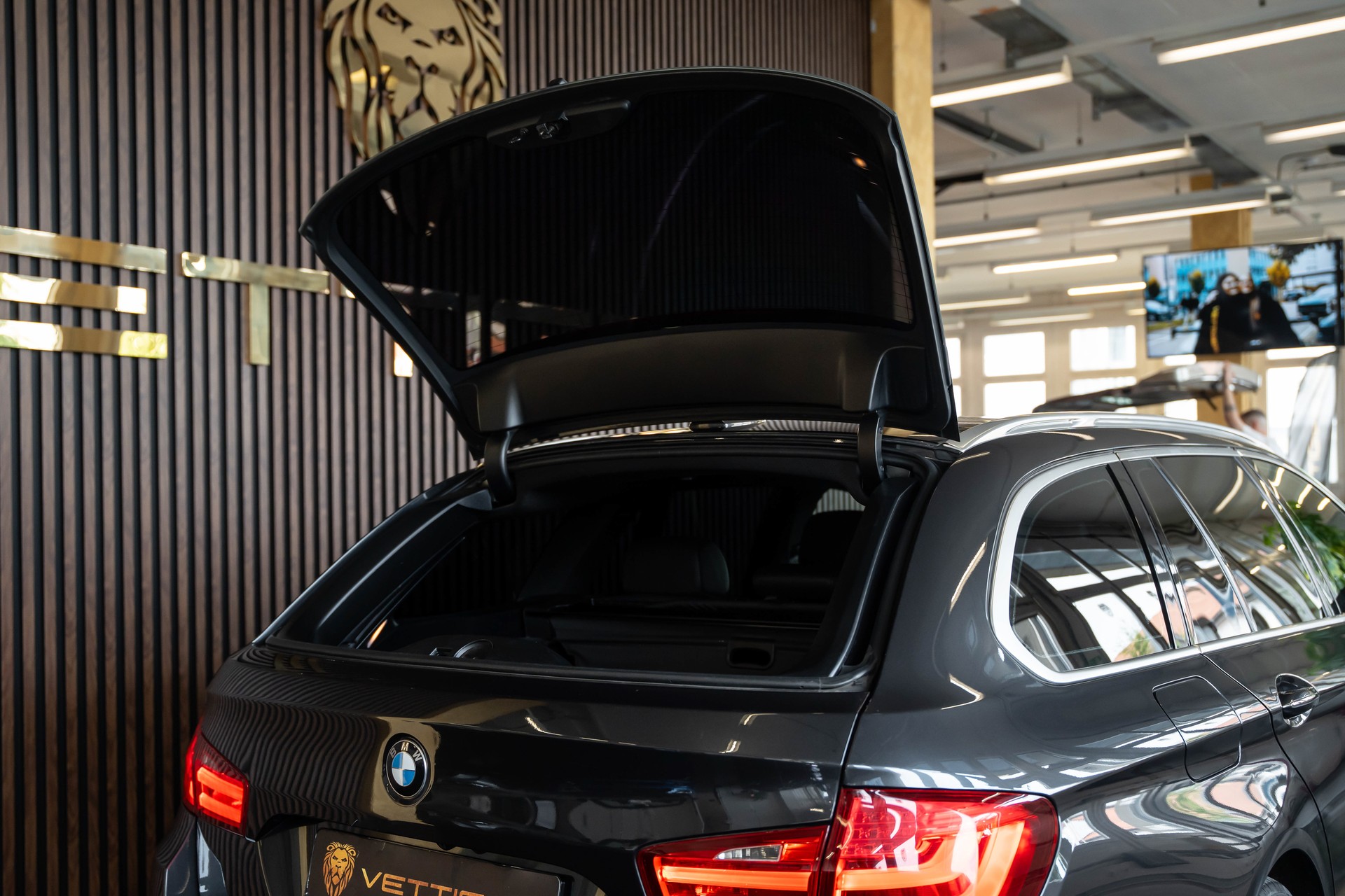 BMW 535i xDrive Touring Steptronic M-Sportpaket-image-7