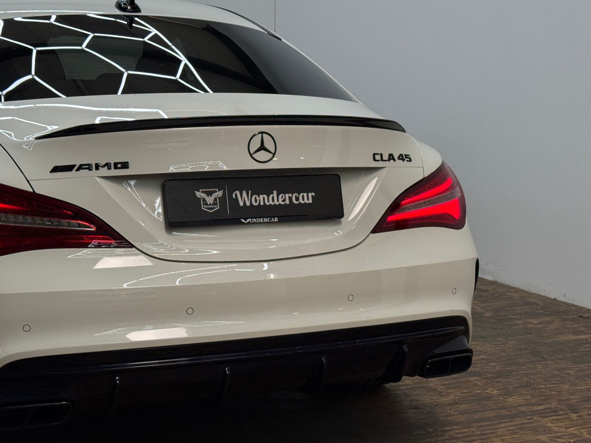 MERCEDES-BENZ CLA 45 AMG 4Matic Speedshift-image-11