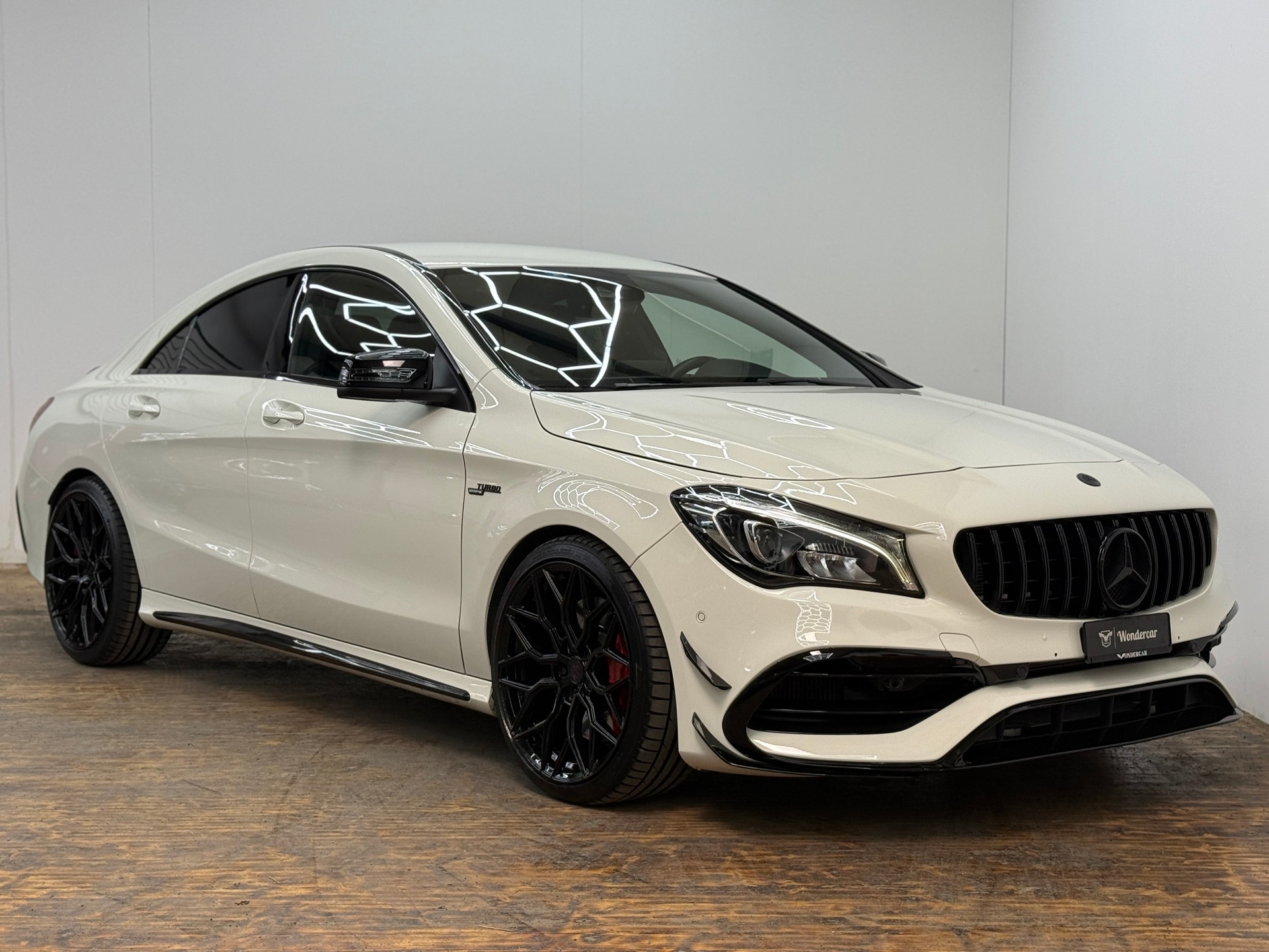 MERCEDES-BENZ CLA 45 AMG 4Matic Speedshift-image-0