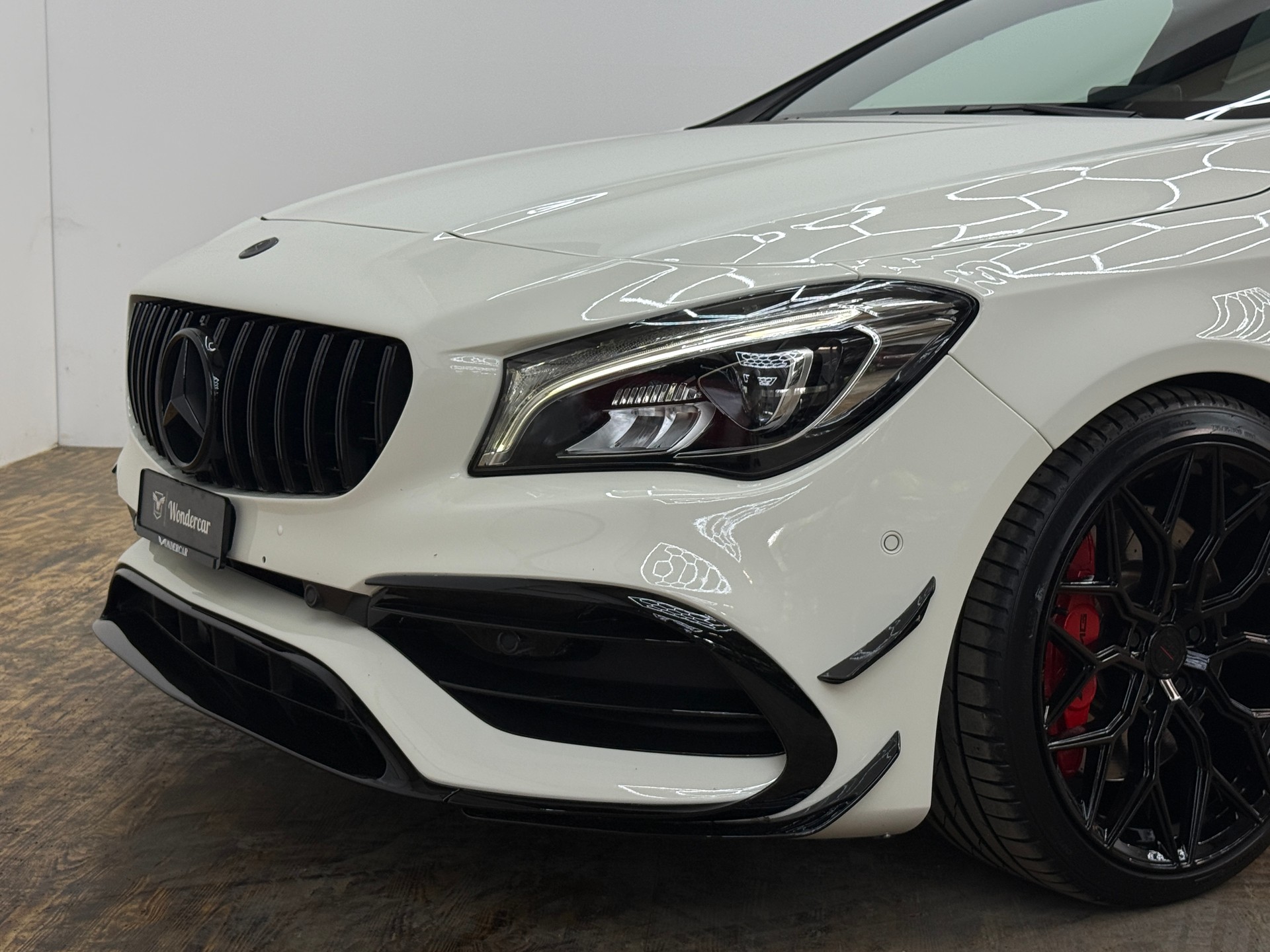 MERCEDES-BENZ CLA 45 AMG 4Matic Speedshift-image-4