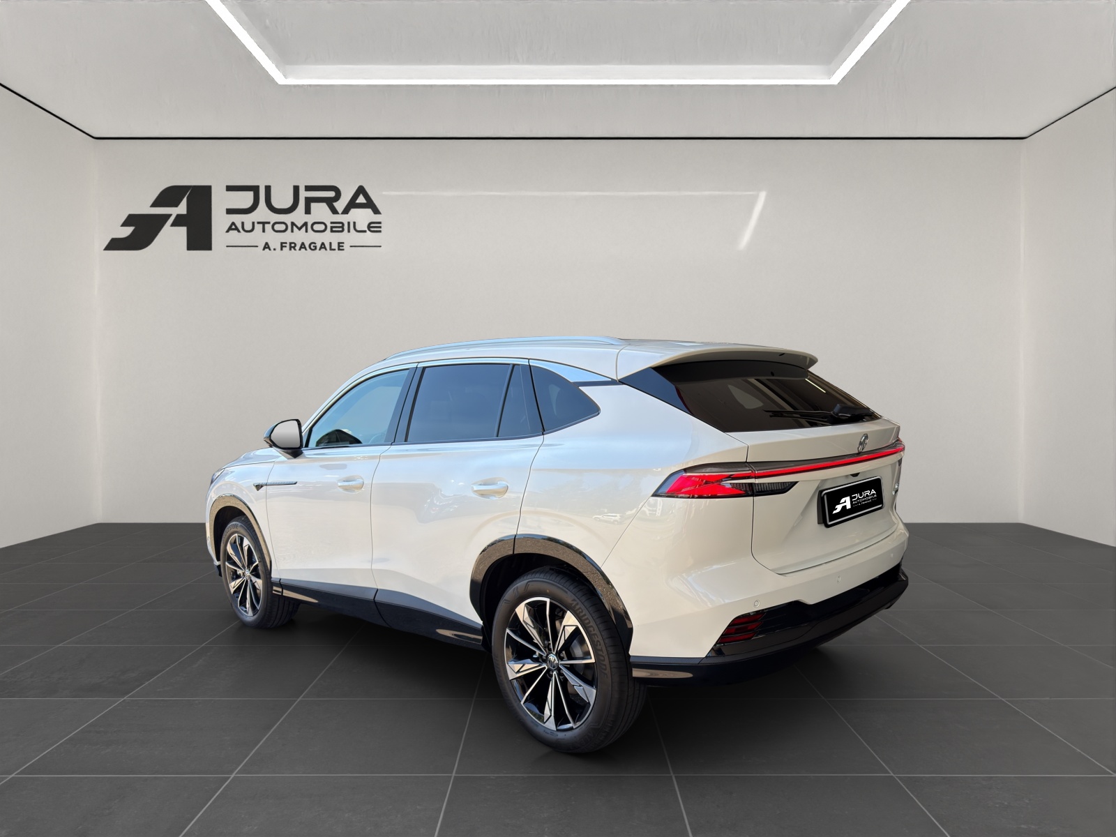 MG HS 1.5 Hybrid Luxury-image-4