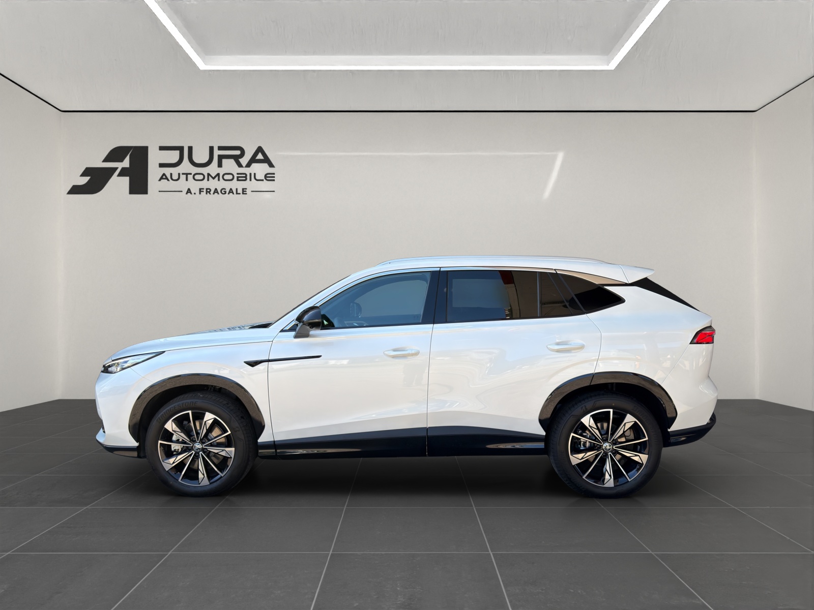 MG HS 1.5 Hybrid Luxury-image-3