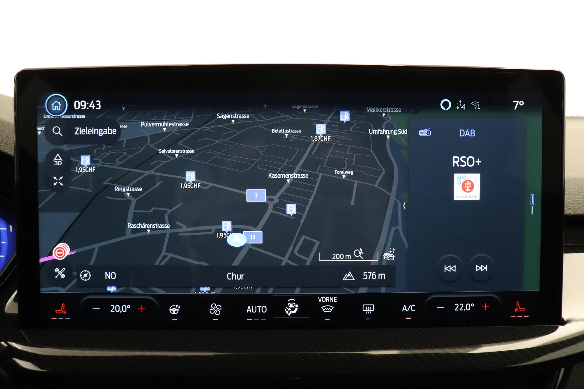 FORD Focus Station Wagon 1.0i EcoB Hybrid 155 ST-Line X-image-13
