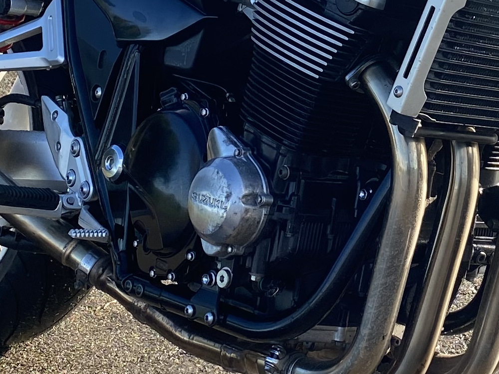 SUZUKI GSX 1400 K7-image-5