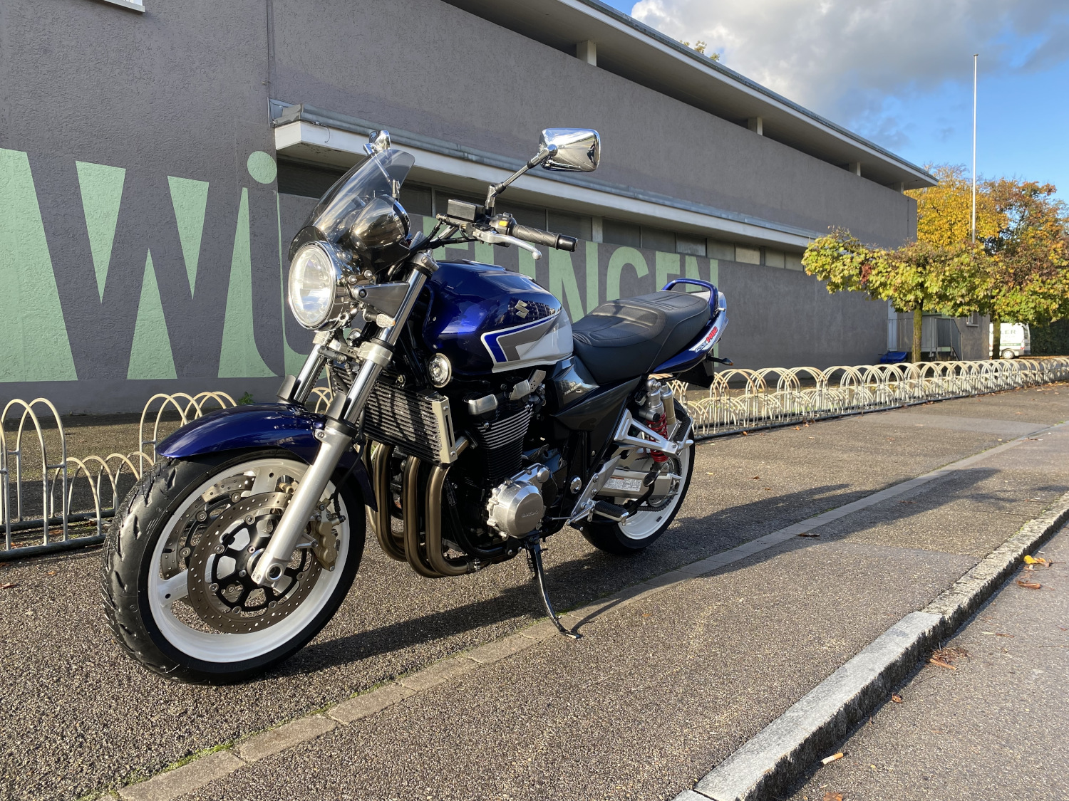 SUZUKI GSX 1400 K7-image-1