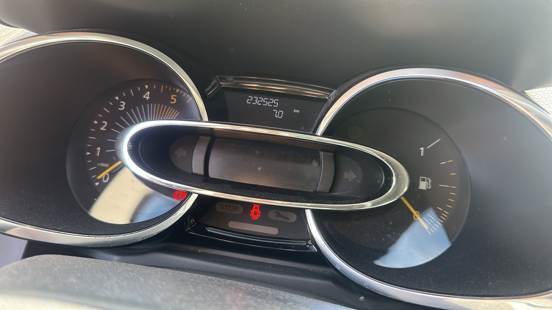 RENAULT Clio Grandtour 1.5 dCi Authentique-image-12