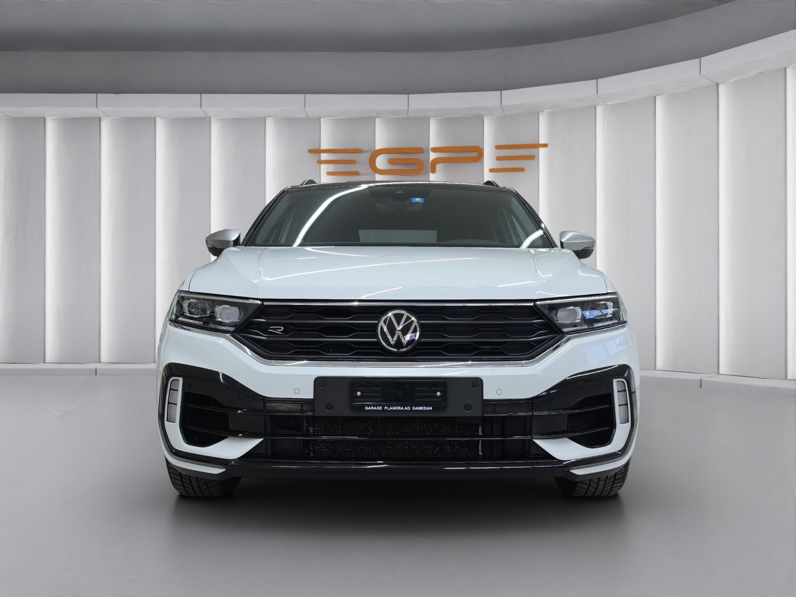 VW T-Roc 2.0 TSI R DSG 4motion-image-2