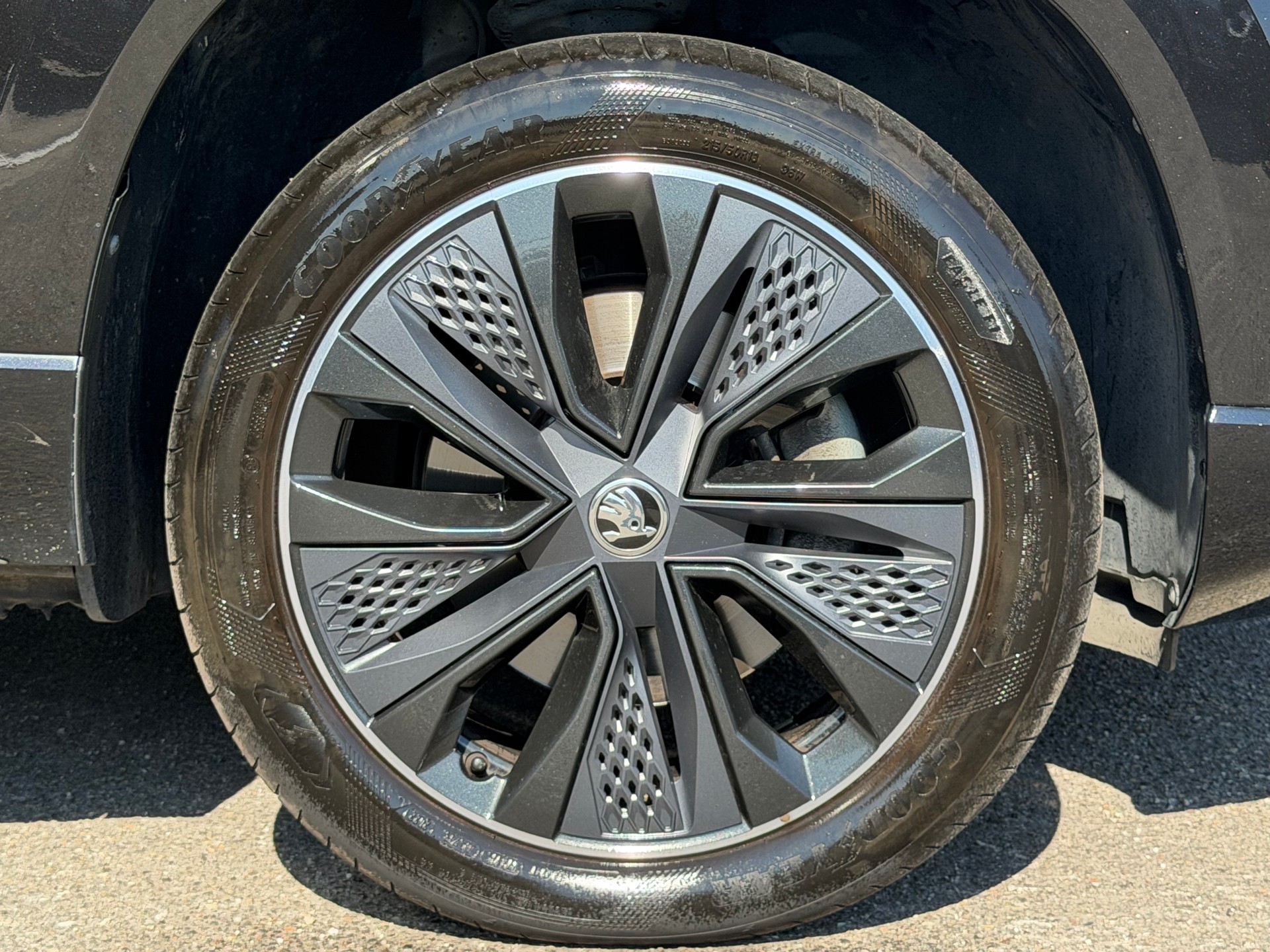 SKODA Karoq 1.5 TSI SportLine DSG-image-5