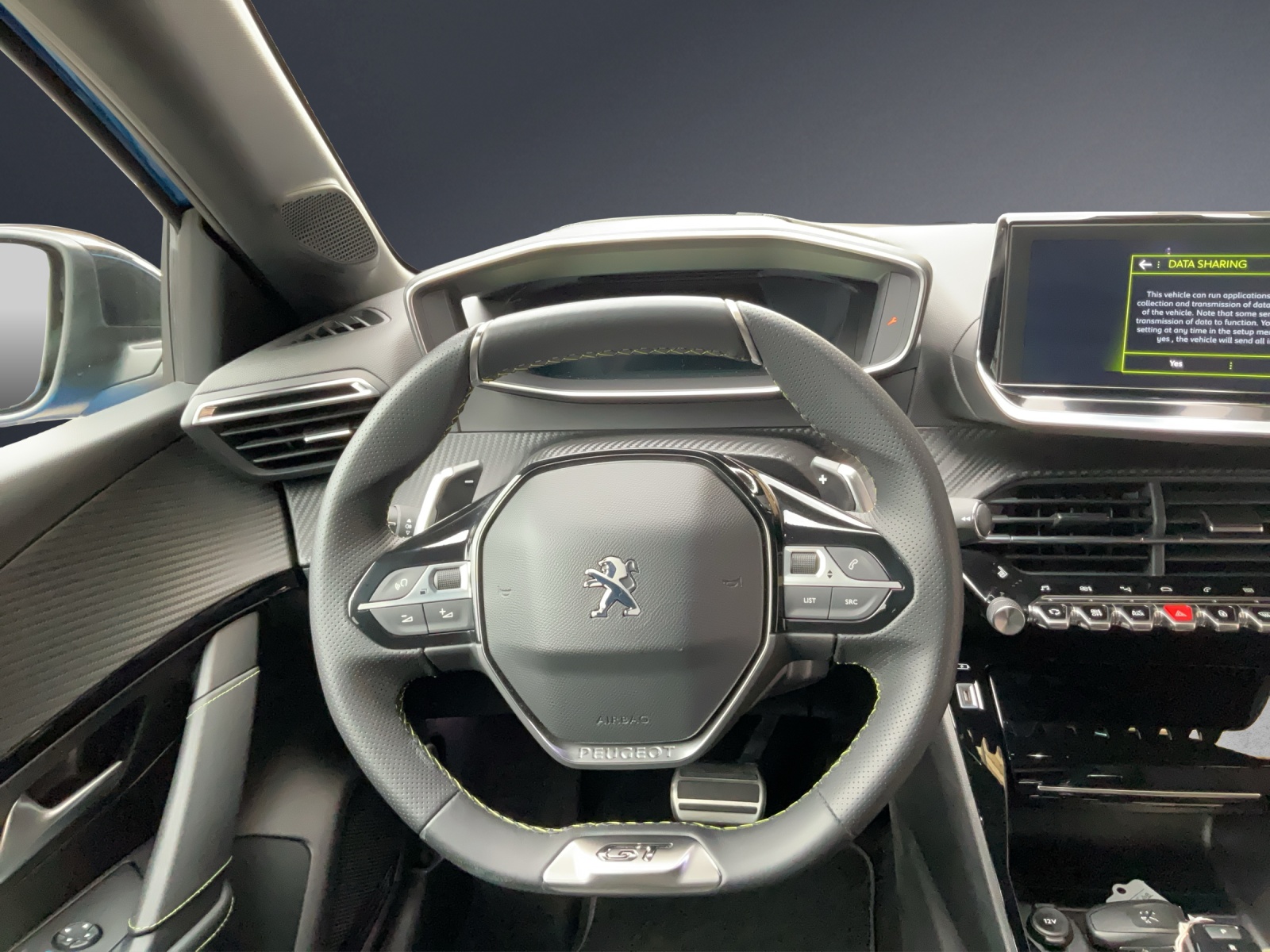 PEUGEOT 208 1.2 PureTech GT EAT8-image-12