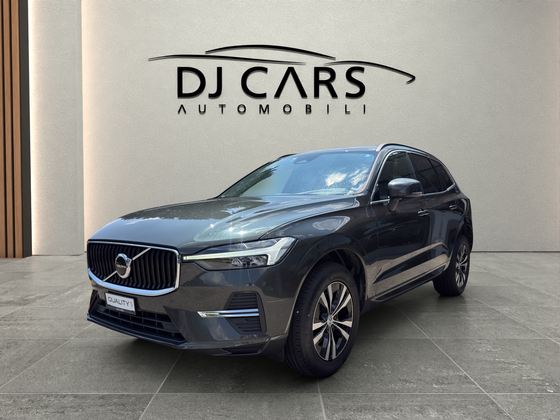 VOLVO XC60 B4 Diesel Mild Hybrid AWD Momentum Geartronic
