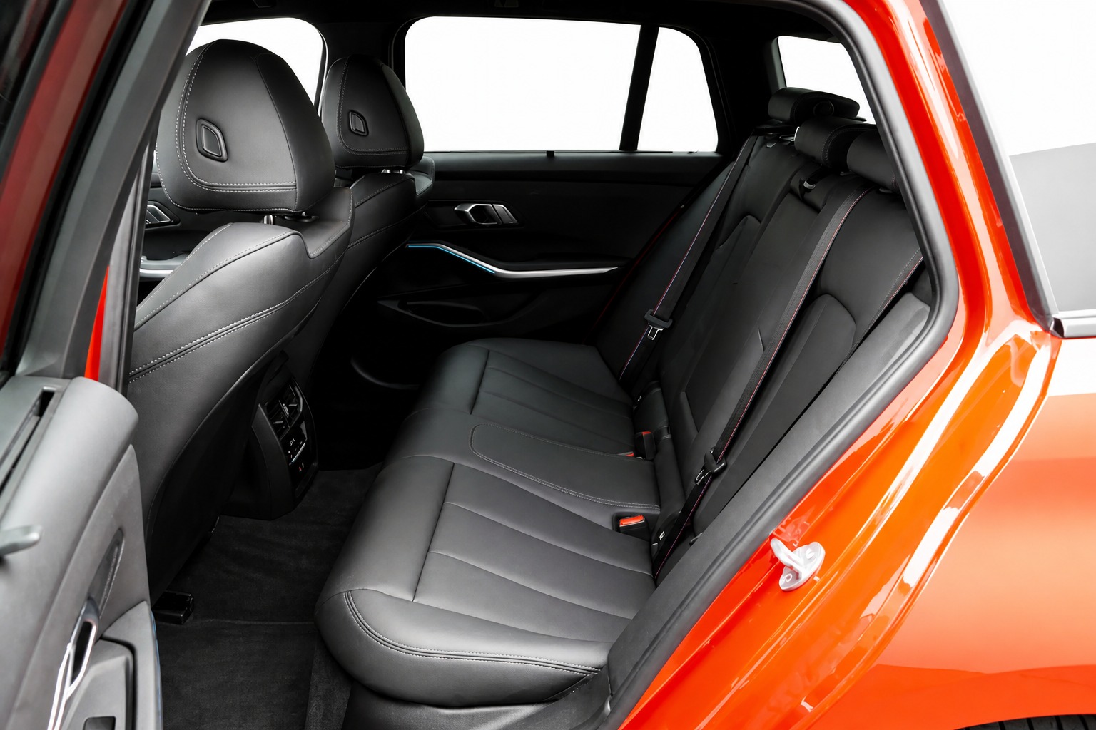 BMW M340i xDrive 48V Touring Steptronic M Sport Pro-image-15