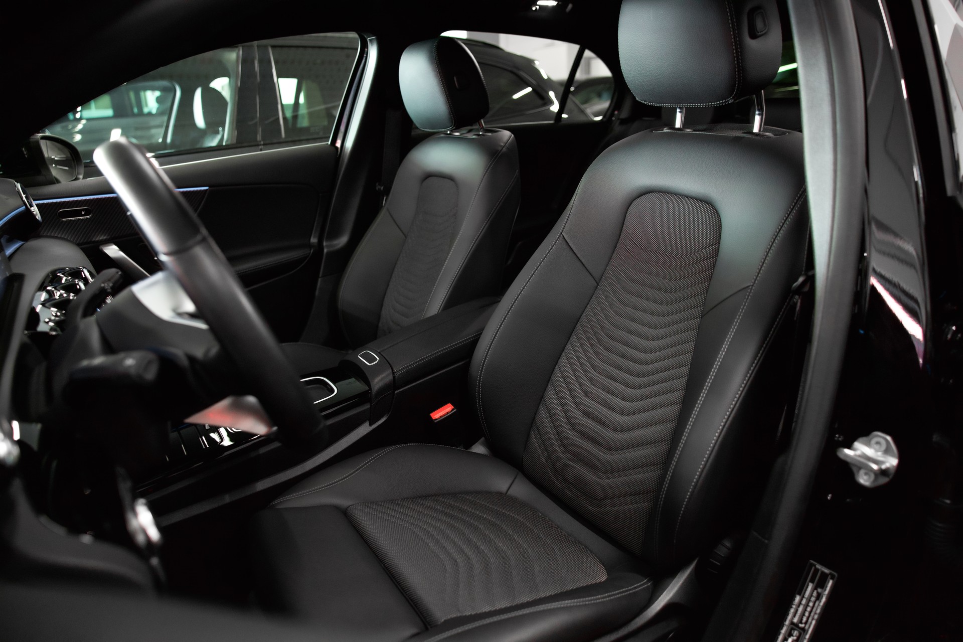 MERCEDES-BENZ A 250 Progressive 4matic-image-19