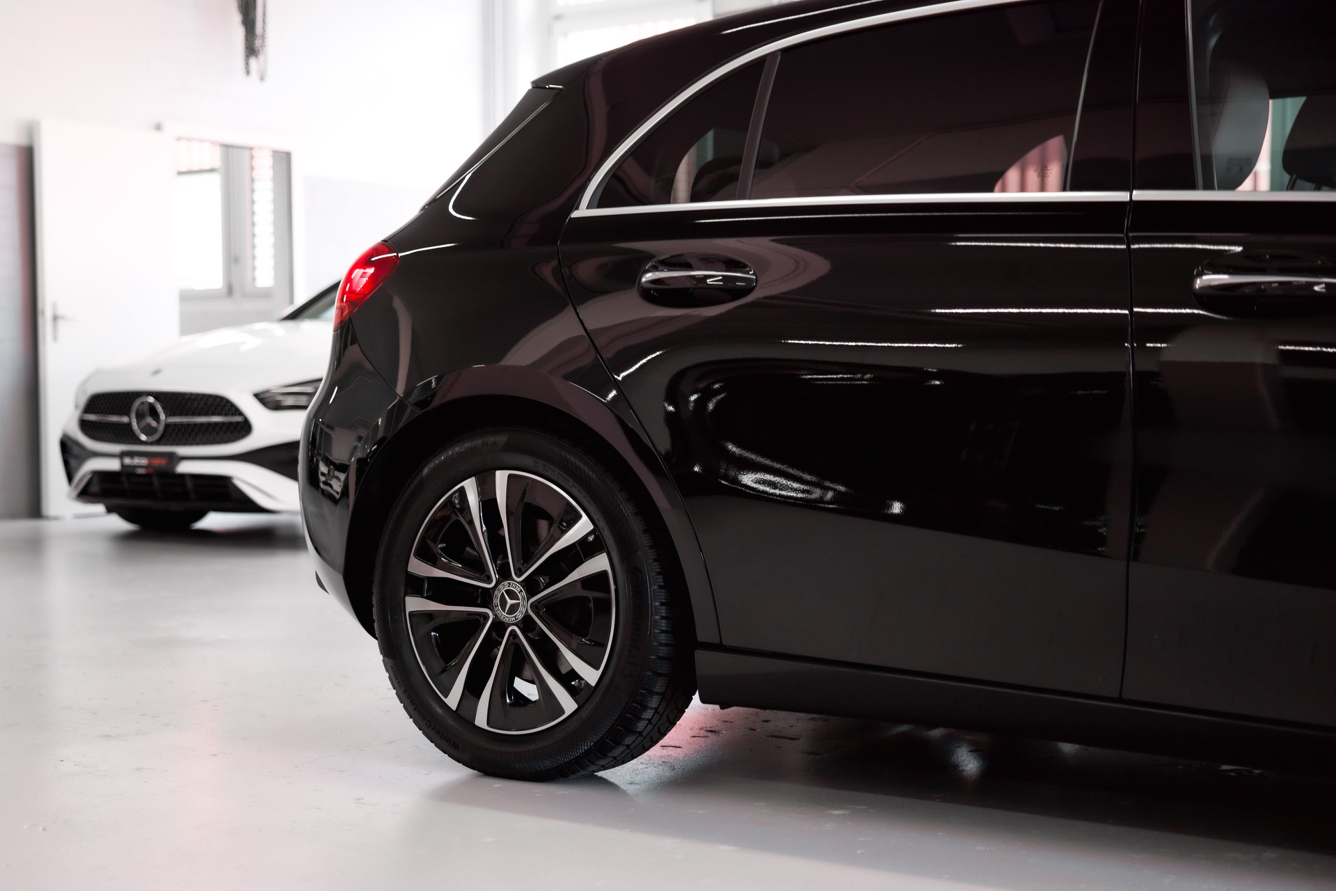 MERCEDES-BENZ A 250 Progressive 4matic-image-11