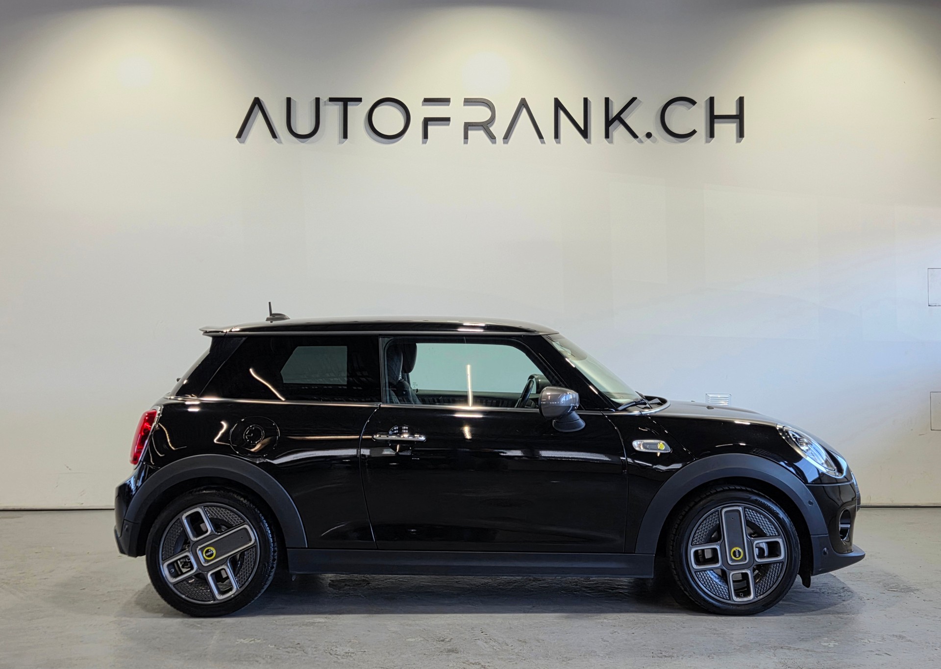 MINI Mini F56 Cooper SE-image-9