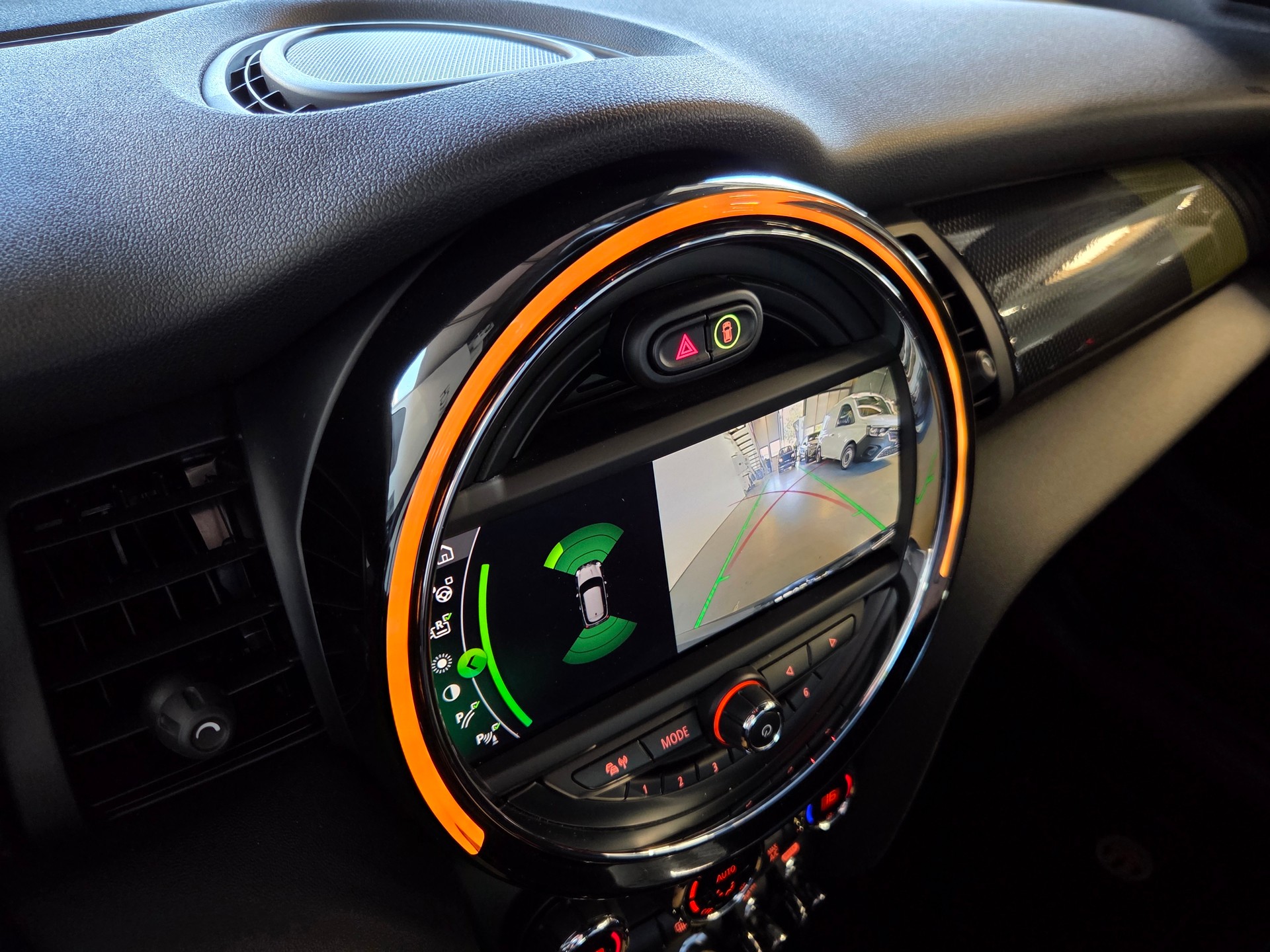 MINI Mini F56 Cooper SE-image-12