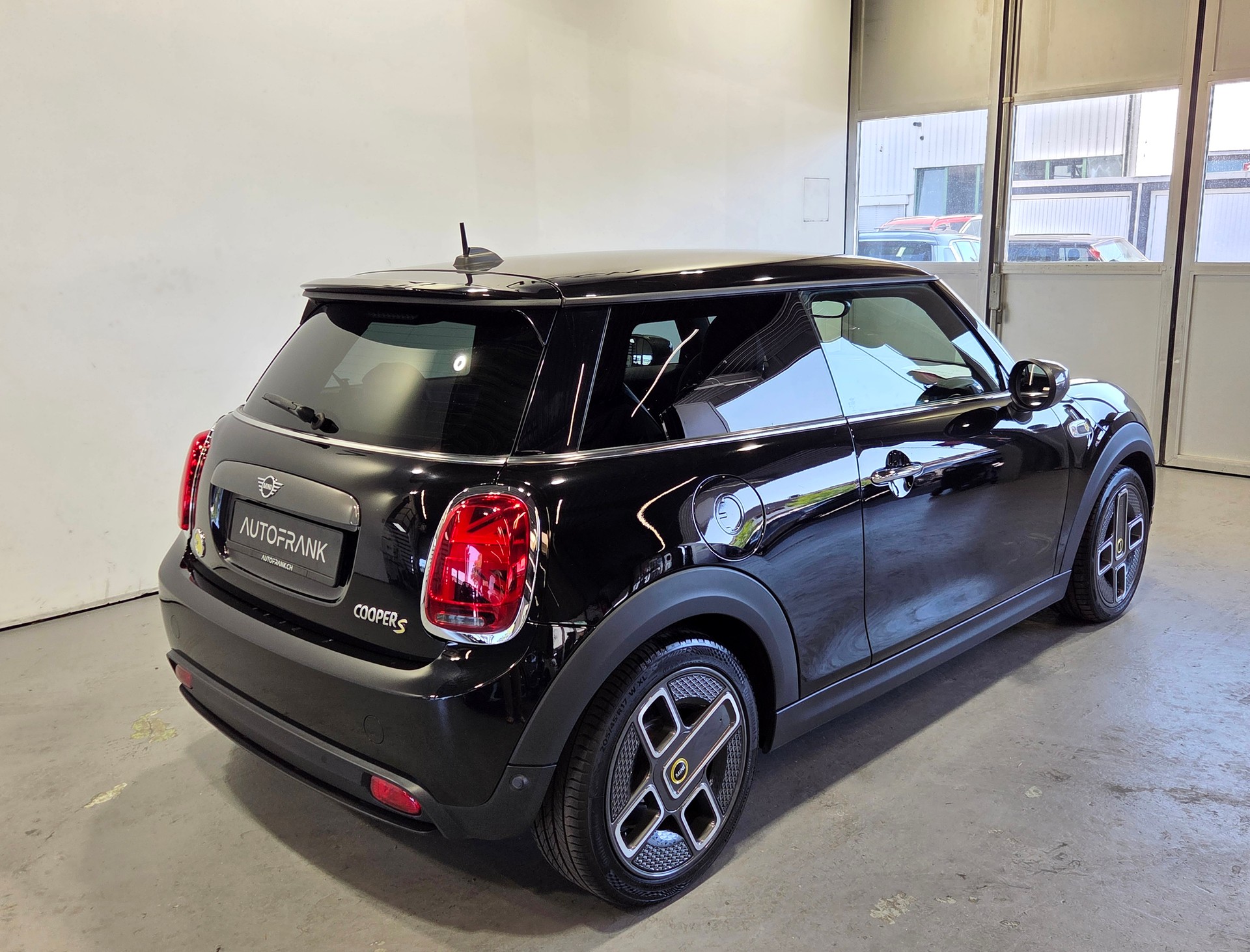 MINI Mini F56 Cooper SE-image-7