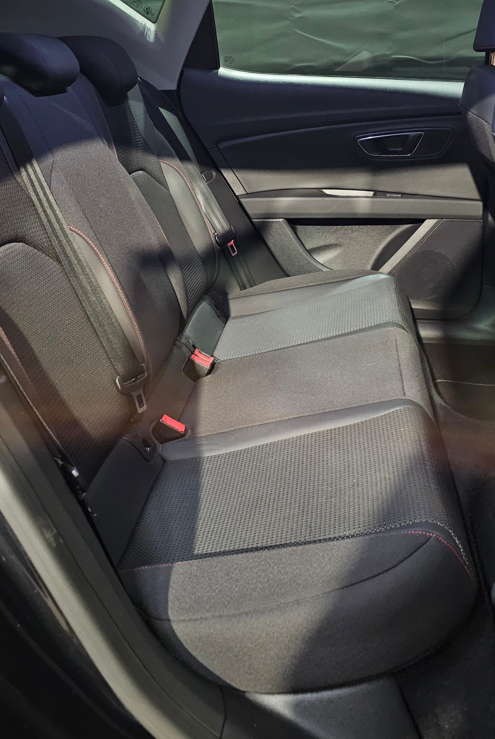 SEAT Leon 1.4 TSI FR-image-15