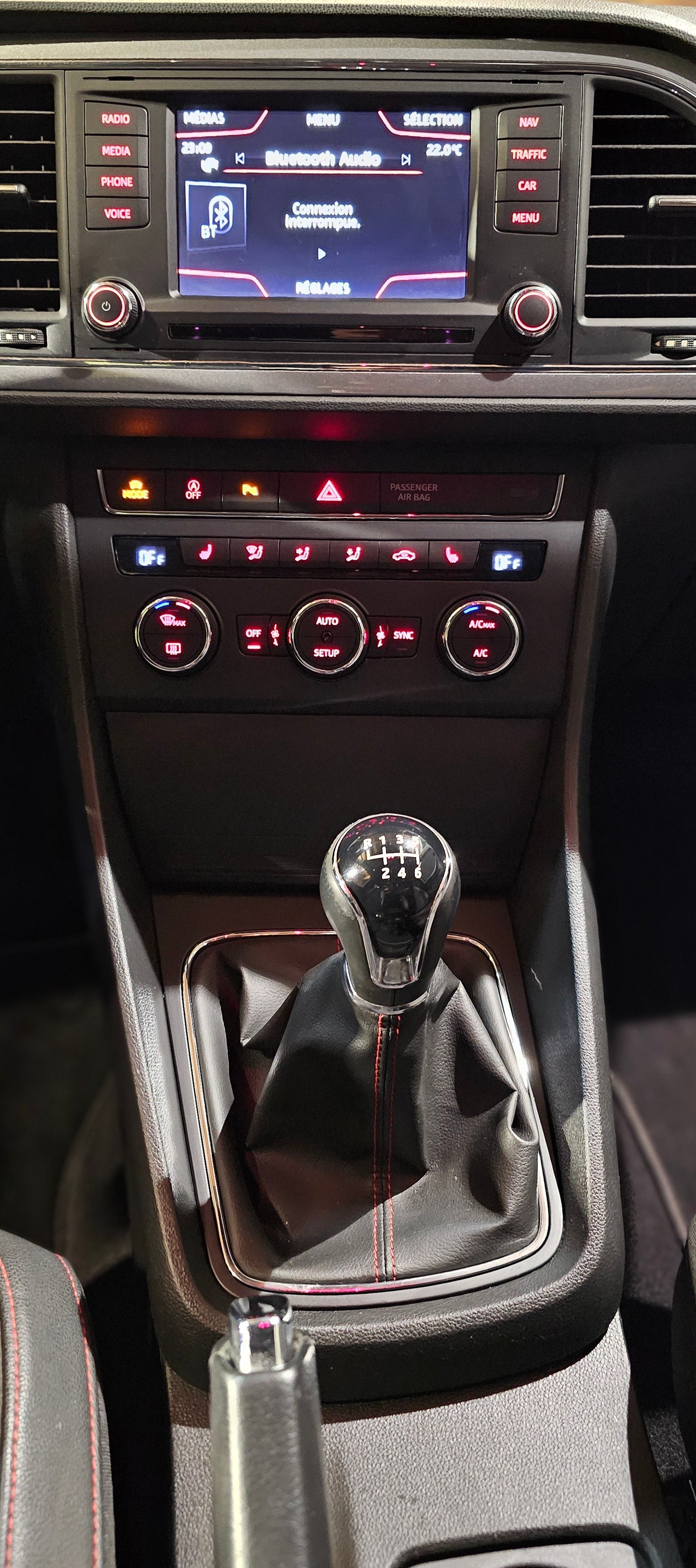 SEAT Leon 1.4 TSI FR-image-19