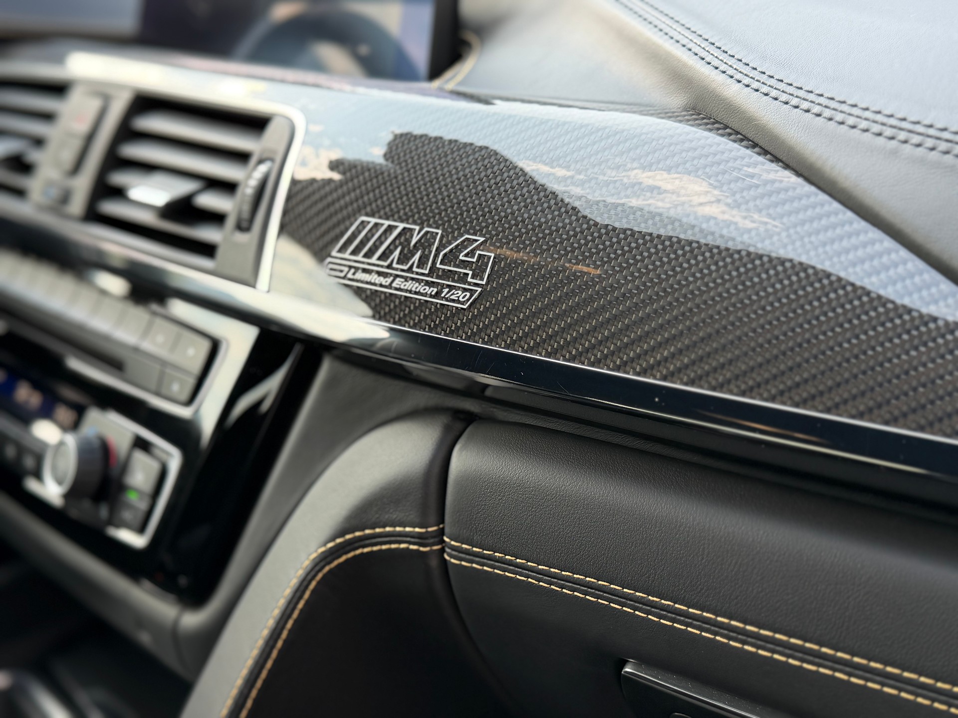 BMW M4 Coupé Competition DKG-image-13