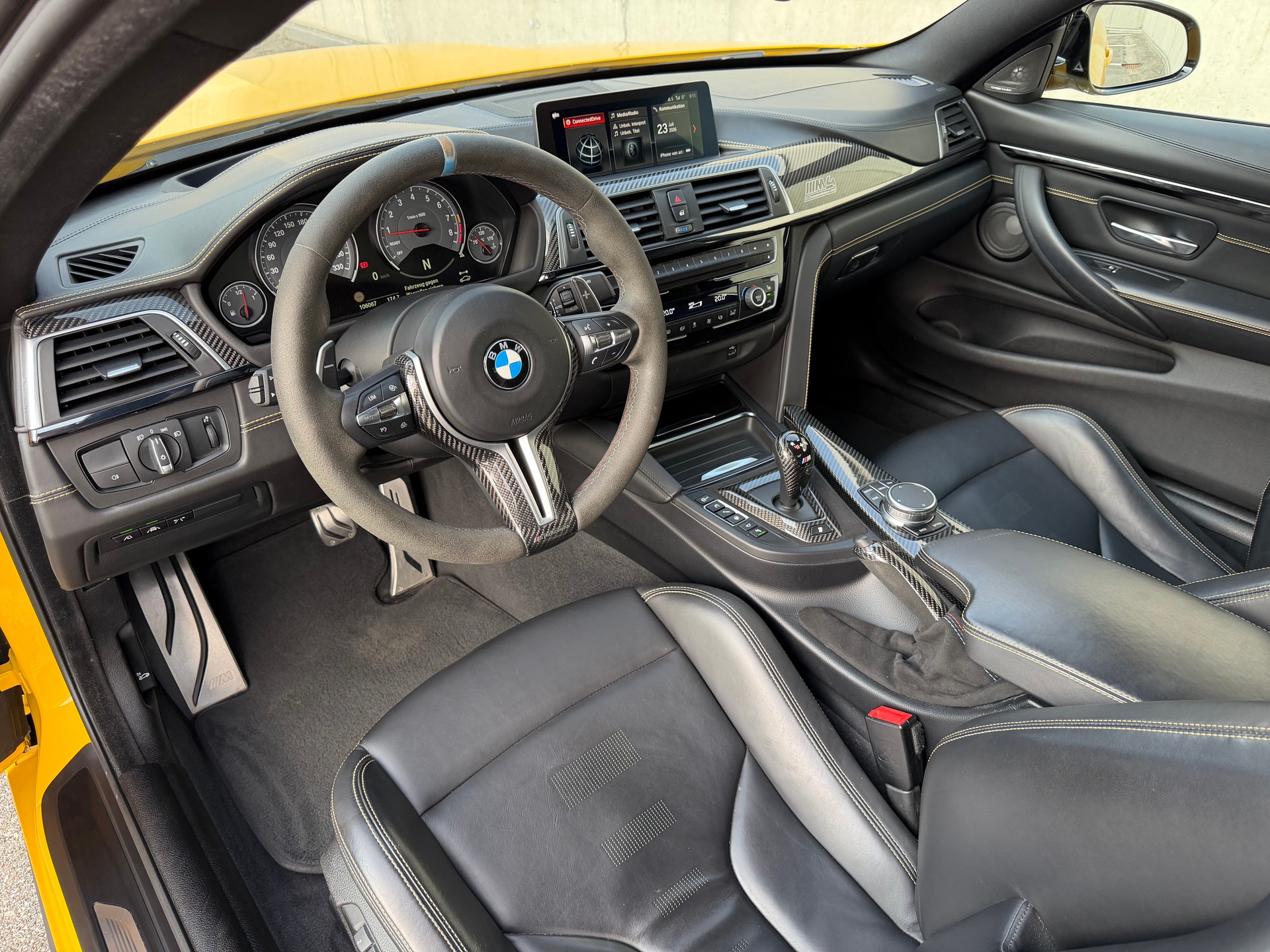 BMW M4 Coupé Competition DKG-image-9