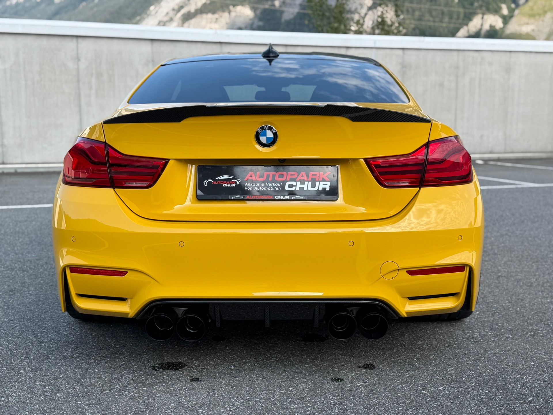BMW M4 Coupé Competition DKG-image-3
