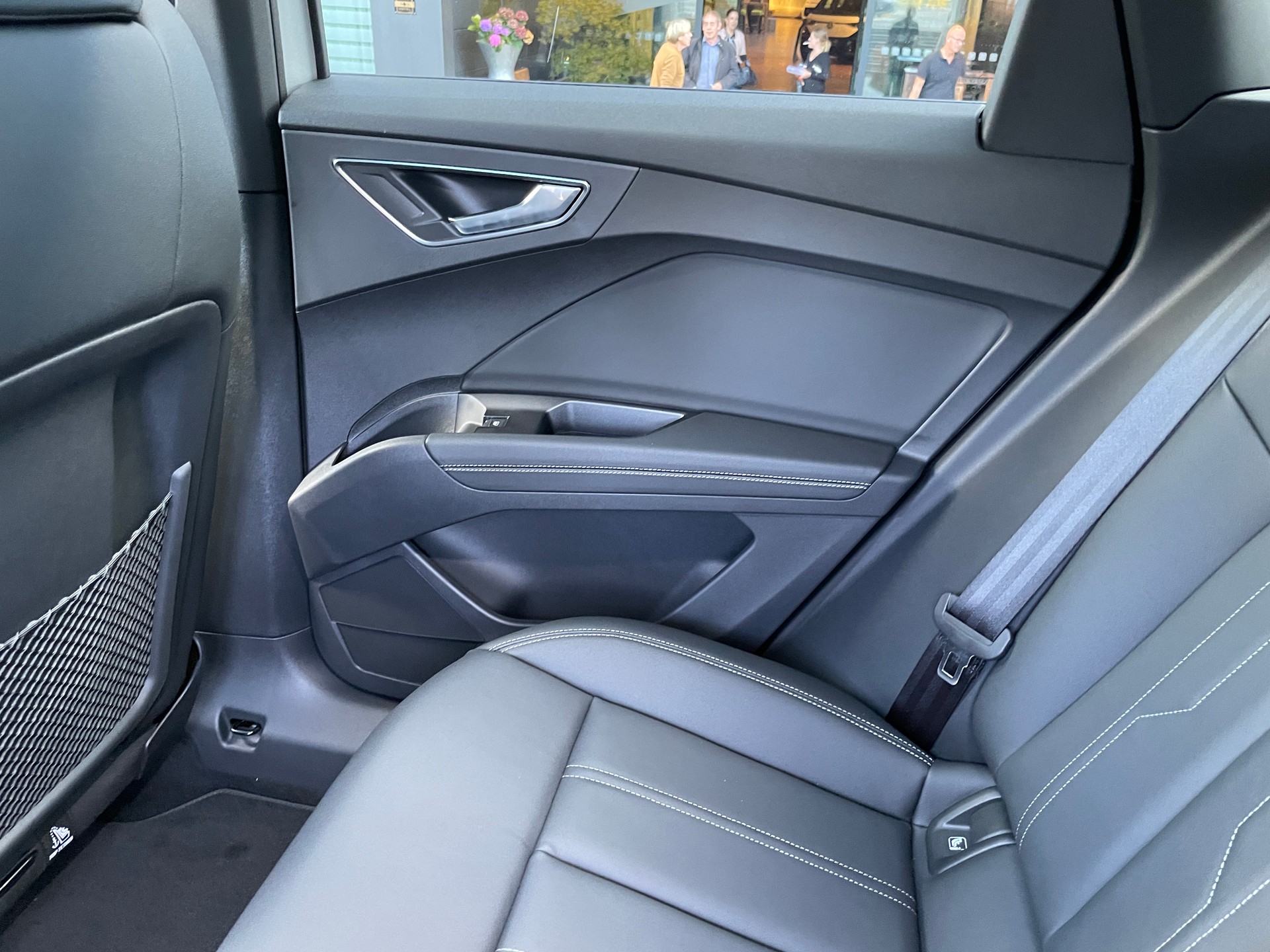 AUDI Q4 e-tron 35-image-19
