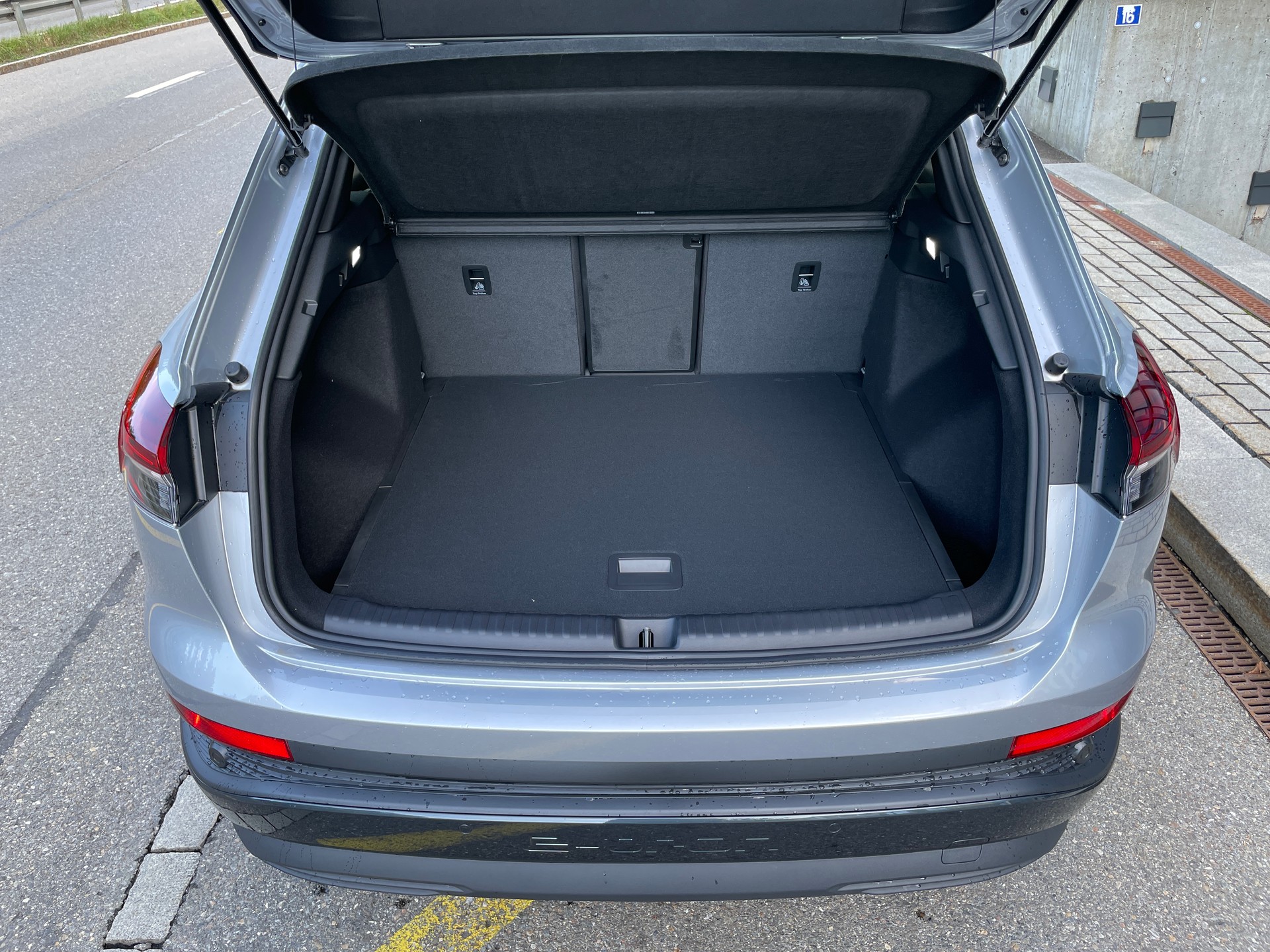 AUDI Q4 e-tron 35-image-6