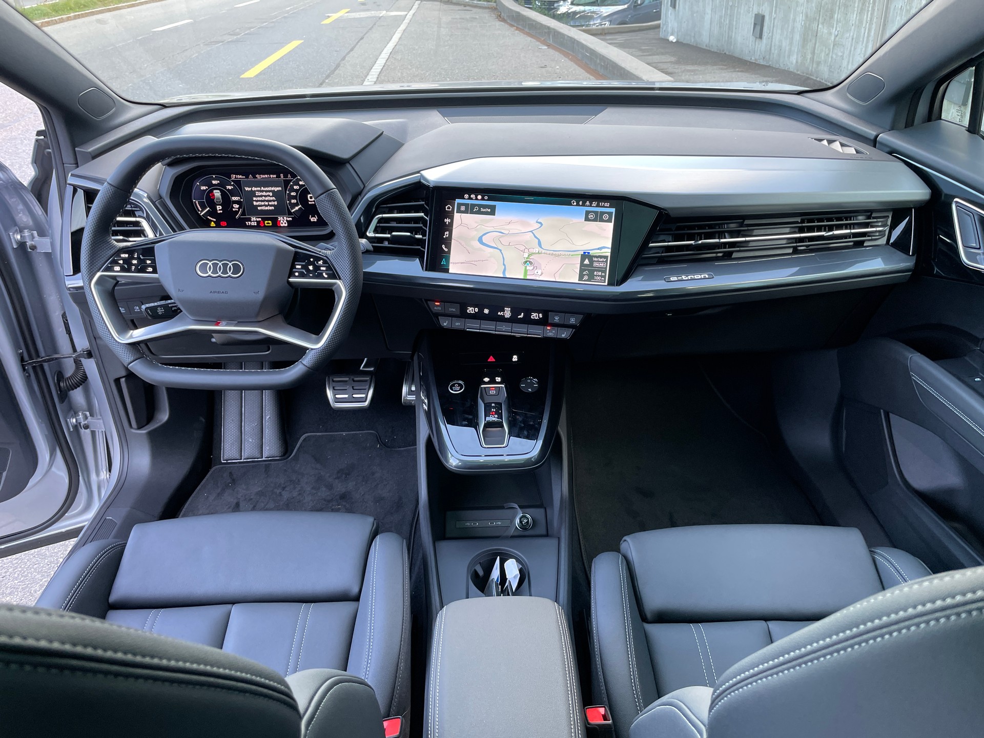 AUDI Q4 e-tron 35-image-17