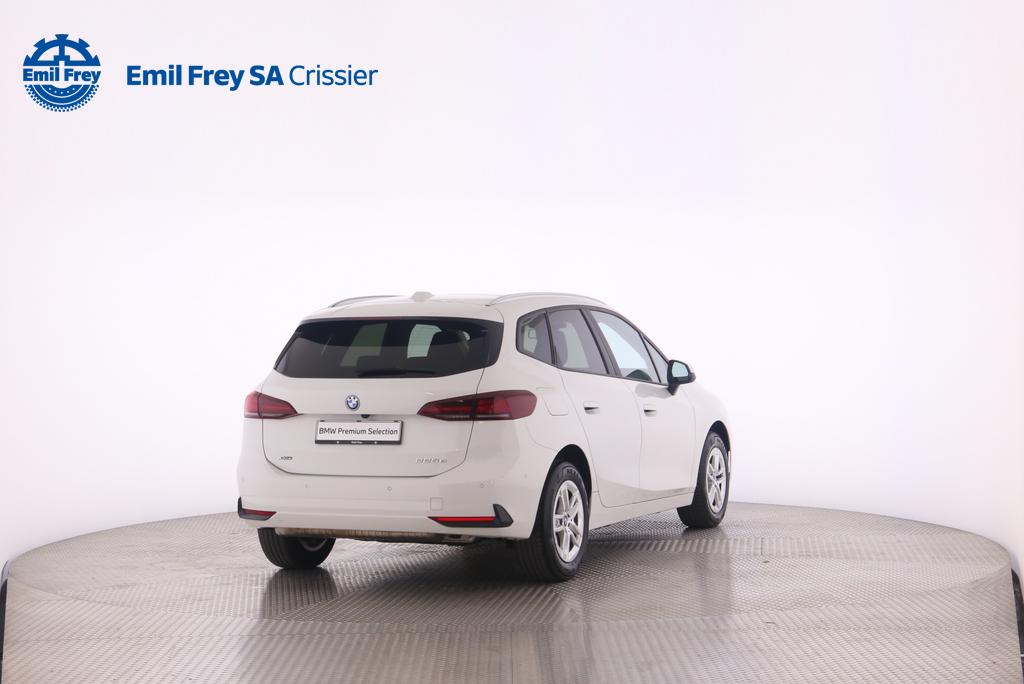 BMW 225e xDrive Active Tourer-image-1