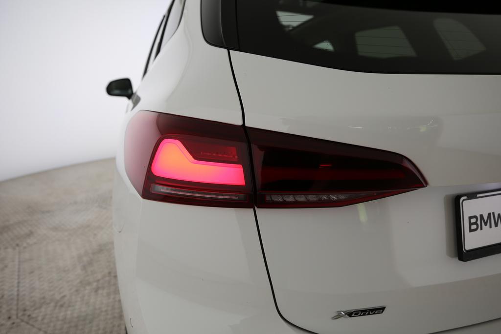 BMW 225e xDrive Active Tourer-image-17