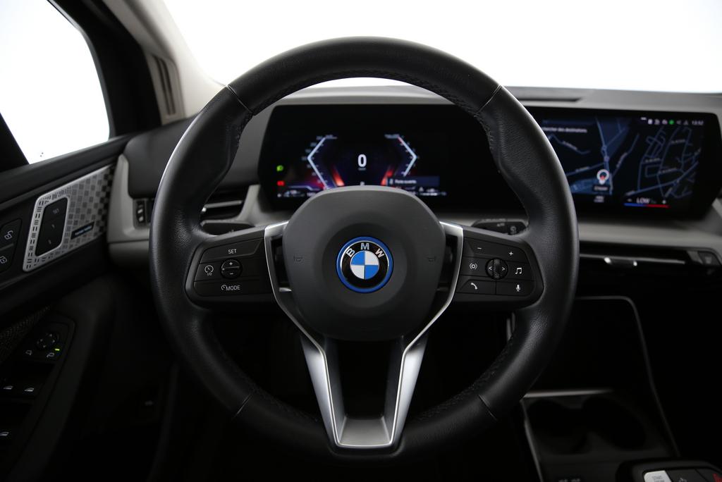 BMW 225e xDrive Active Tourer-image-4