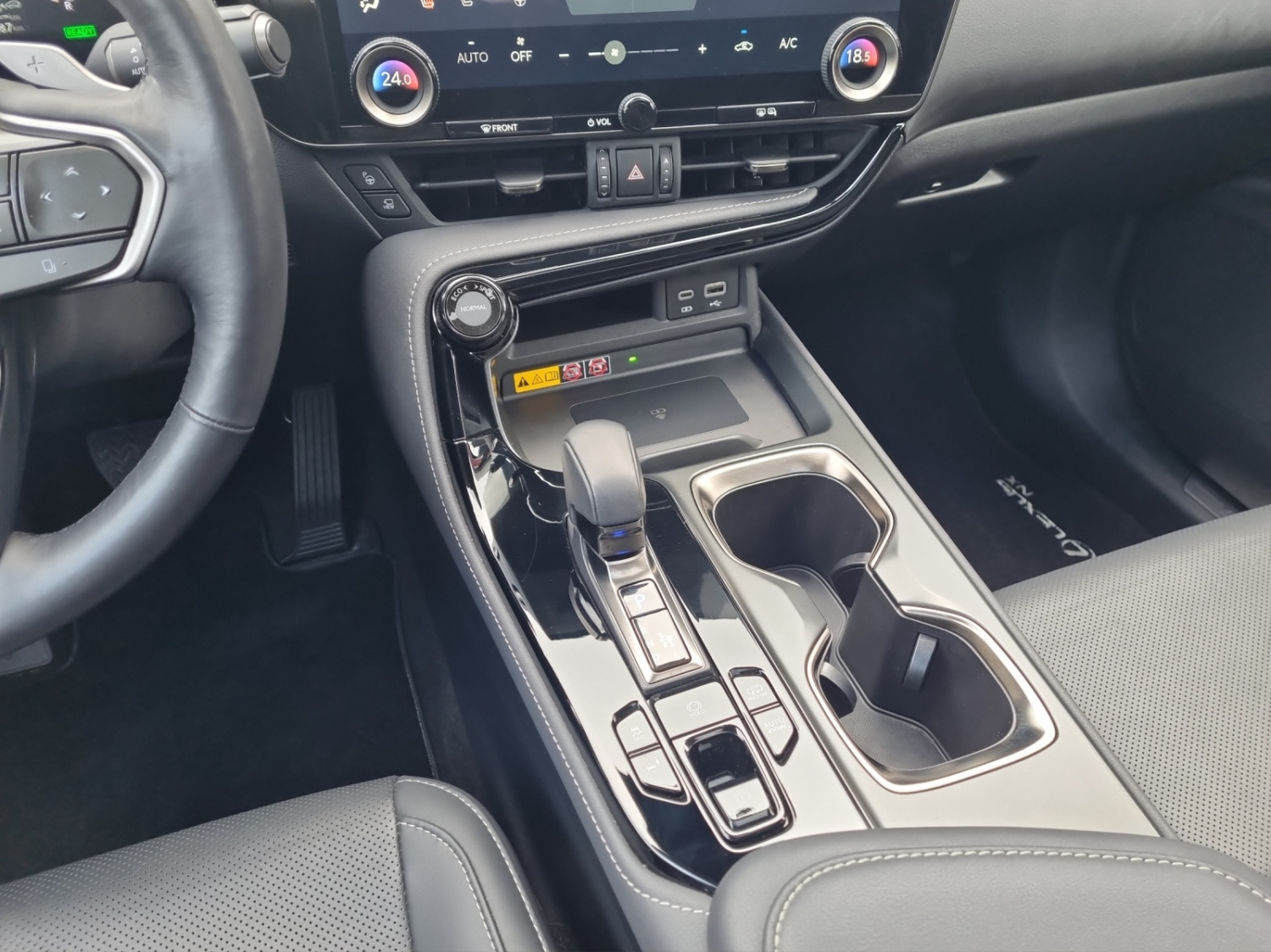 LEXUS NX 450h+ excellence AWD-image-14