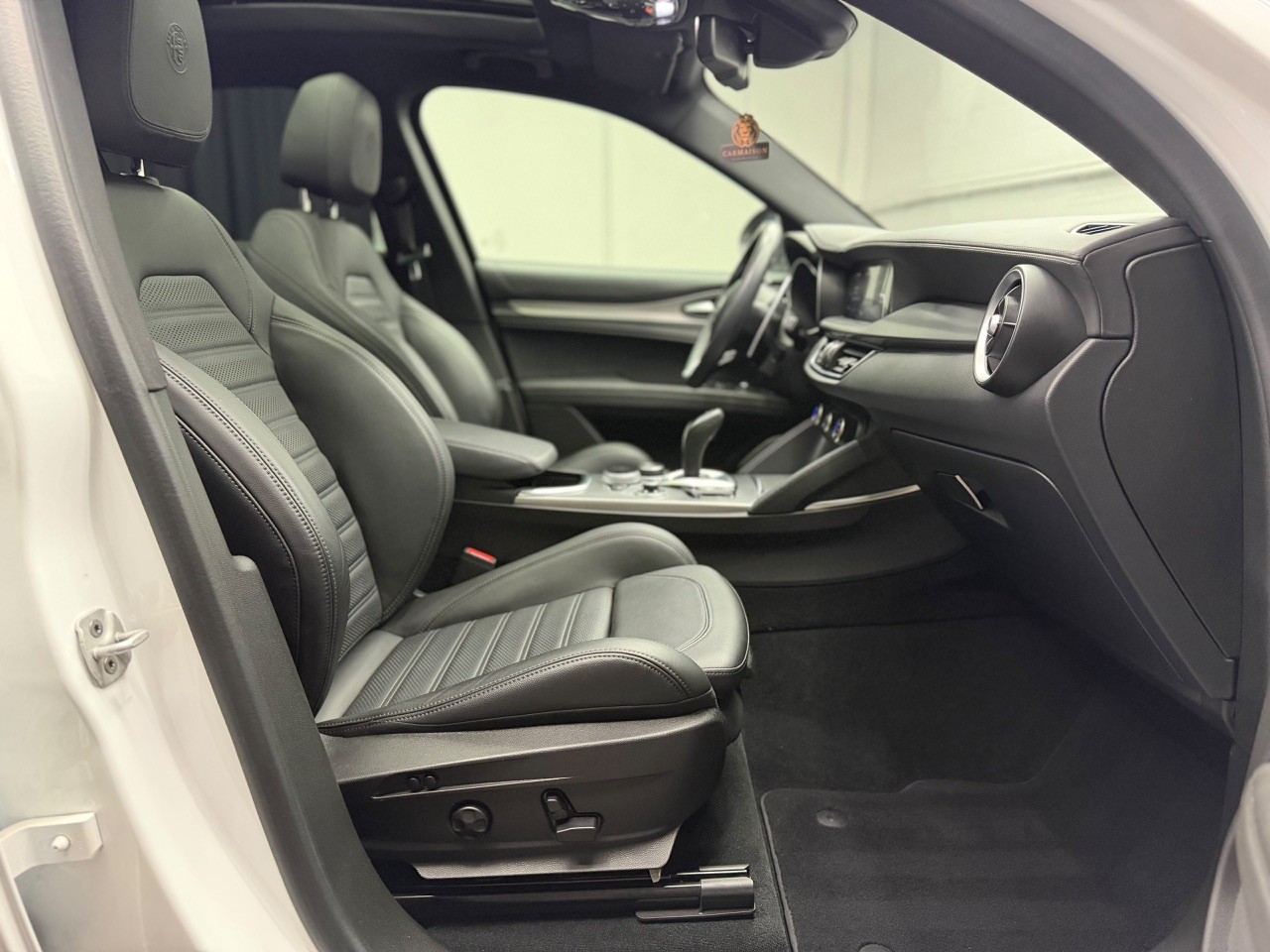 ALFA ROMEO Stelvio 2.0 Veloce Q4 | CH-Auto | ACC | AHK 1.6T | Harman/Kardon | Rückfahrkamera-image-24