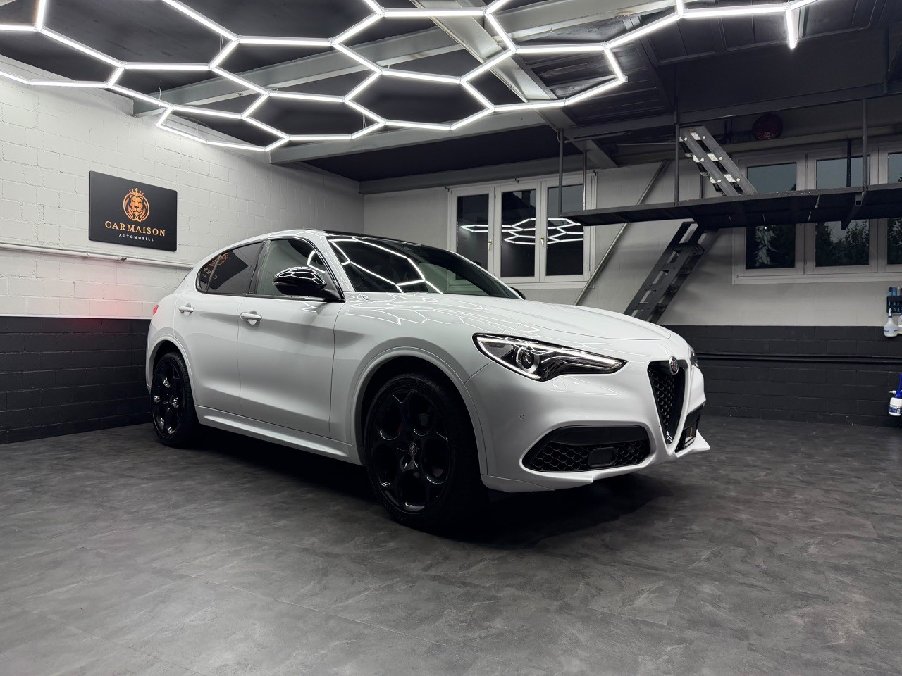 ALFA ROMEO Stelvio 2.0 Veloce Q4 | CH-Auto | ACC | AHK 1.6T | Harman/Kardon | Rückfahrkamera-image-0