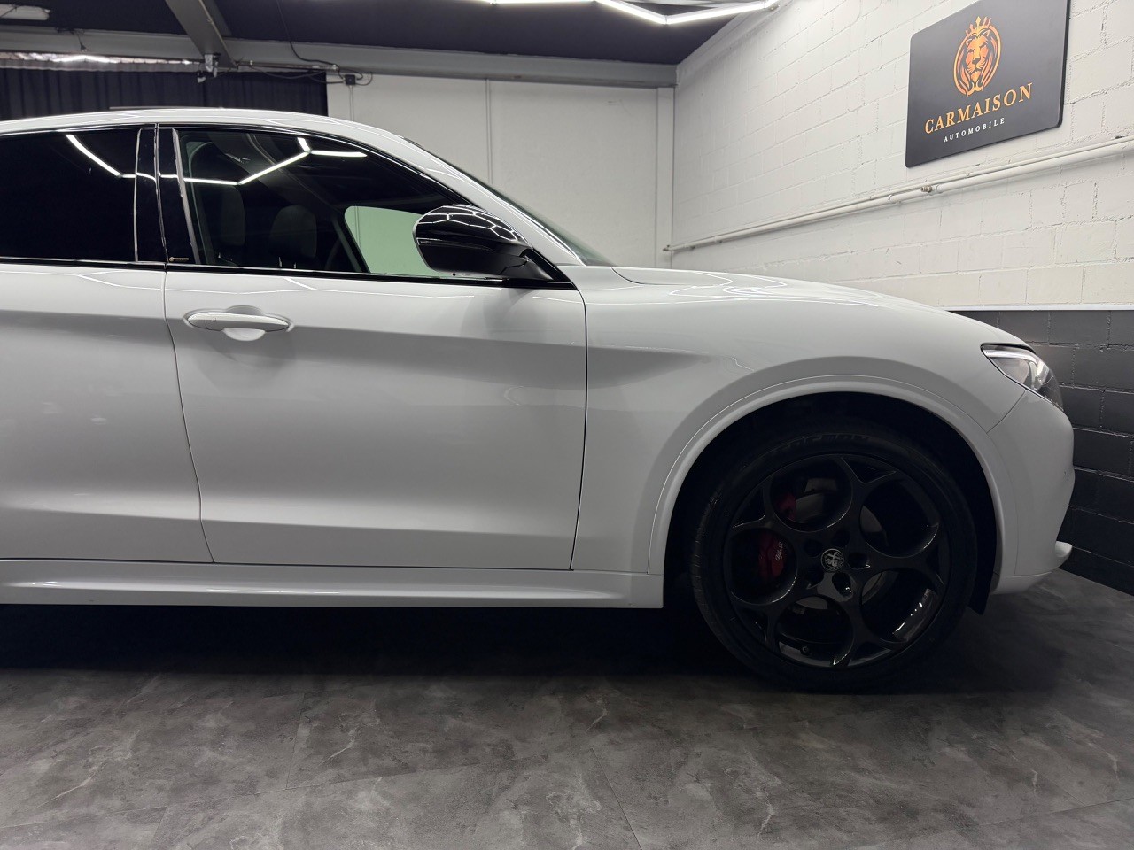 ALFA ROMEO Stelvio 2.0 Veloce Q4 | CH-Auto | ACC | AHK 1.6T | Harman/Kardon | Rückfahrkamera-image-9