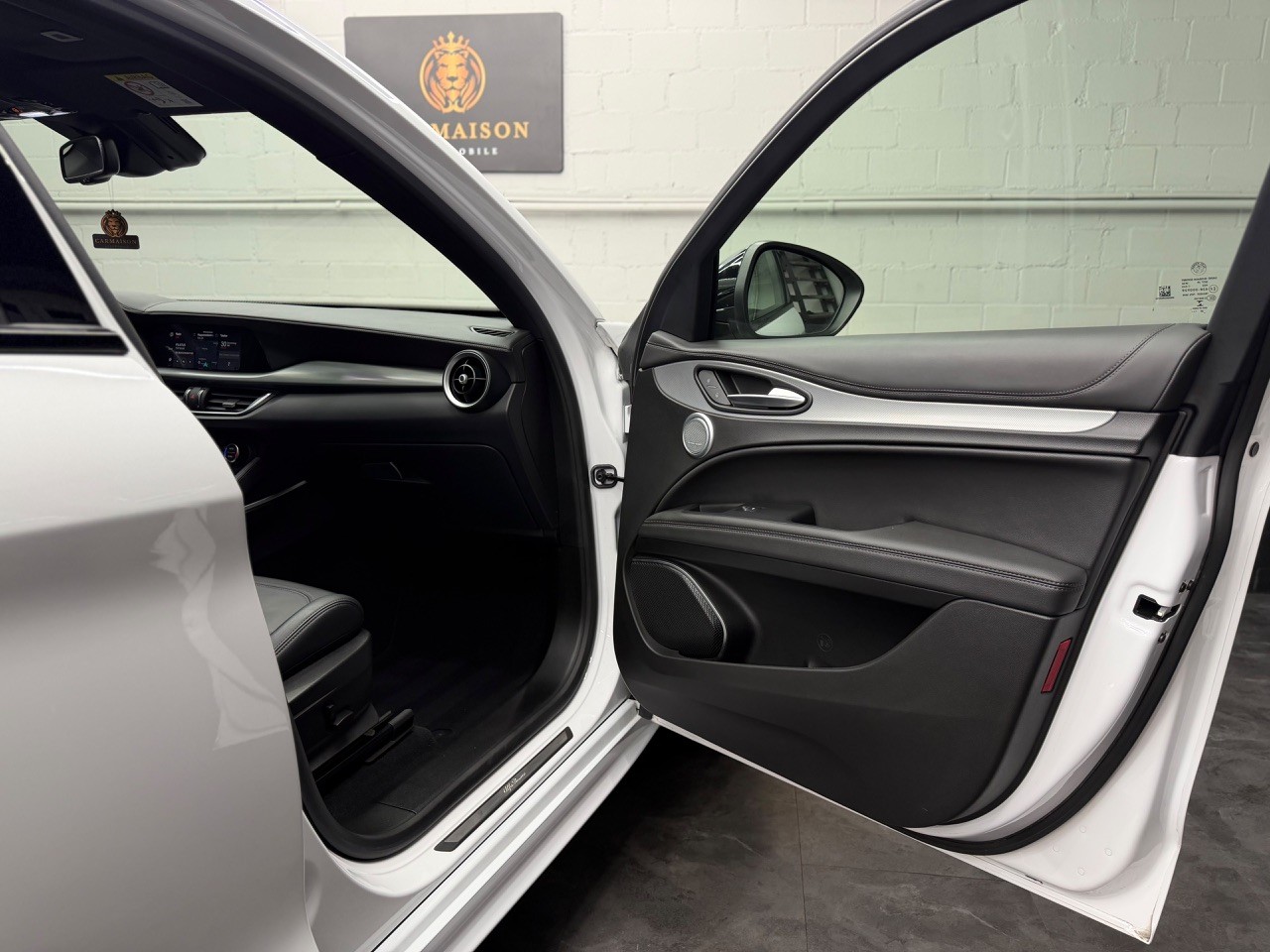 ALFA ROMEO Stelvio 2.0 Veloce Q4 | CH-Auto | ACC | AHK 1.6T | Harman/Kardon | Rückfahrkamera-image-25