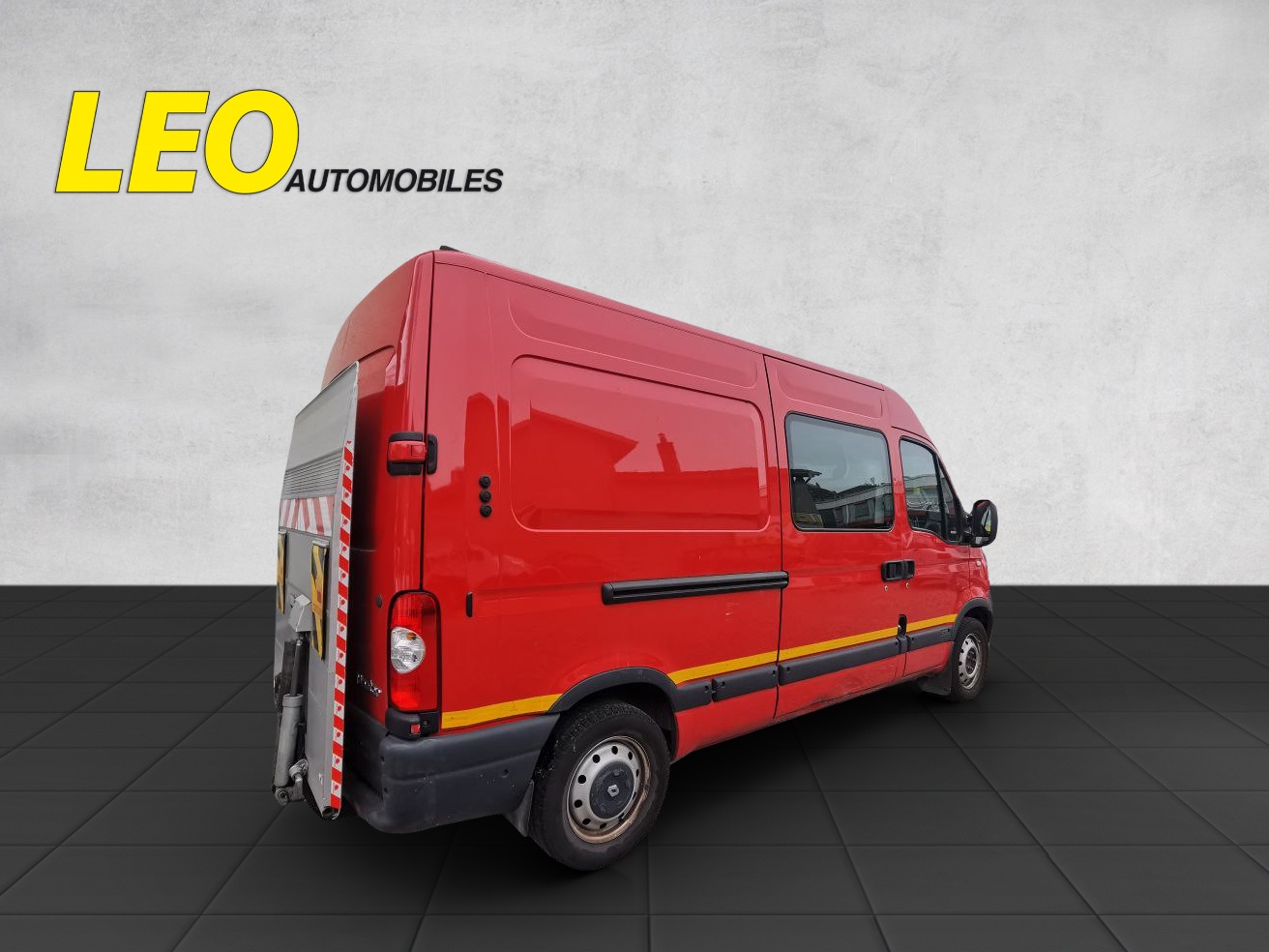 RENAULT Master T35 2.5dCi L2H2-image-2