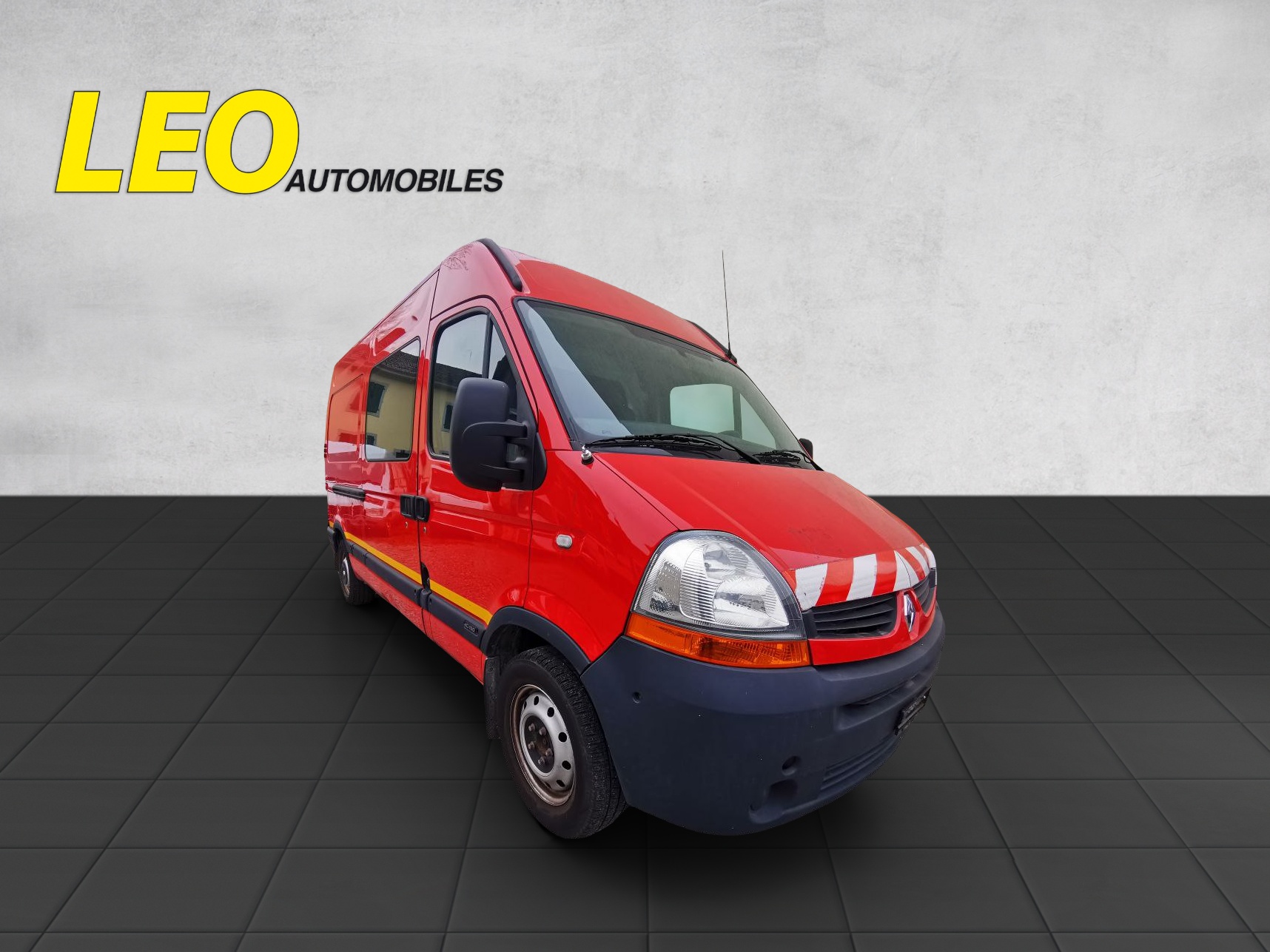 RENAULT Master T35 2.5dCi L2H2-image-0