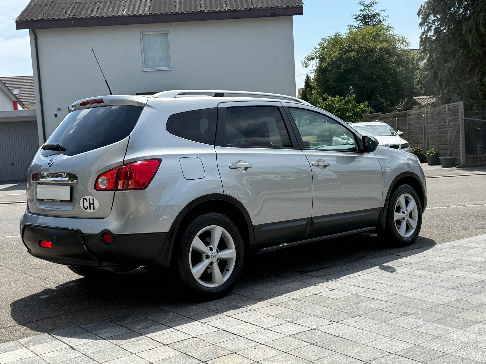 NISSAN Qashqai +2 2.0 dCi 4WD tekna Automatic-image-4