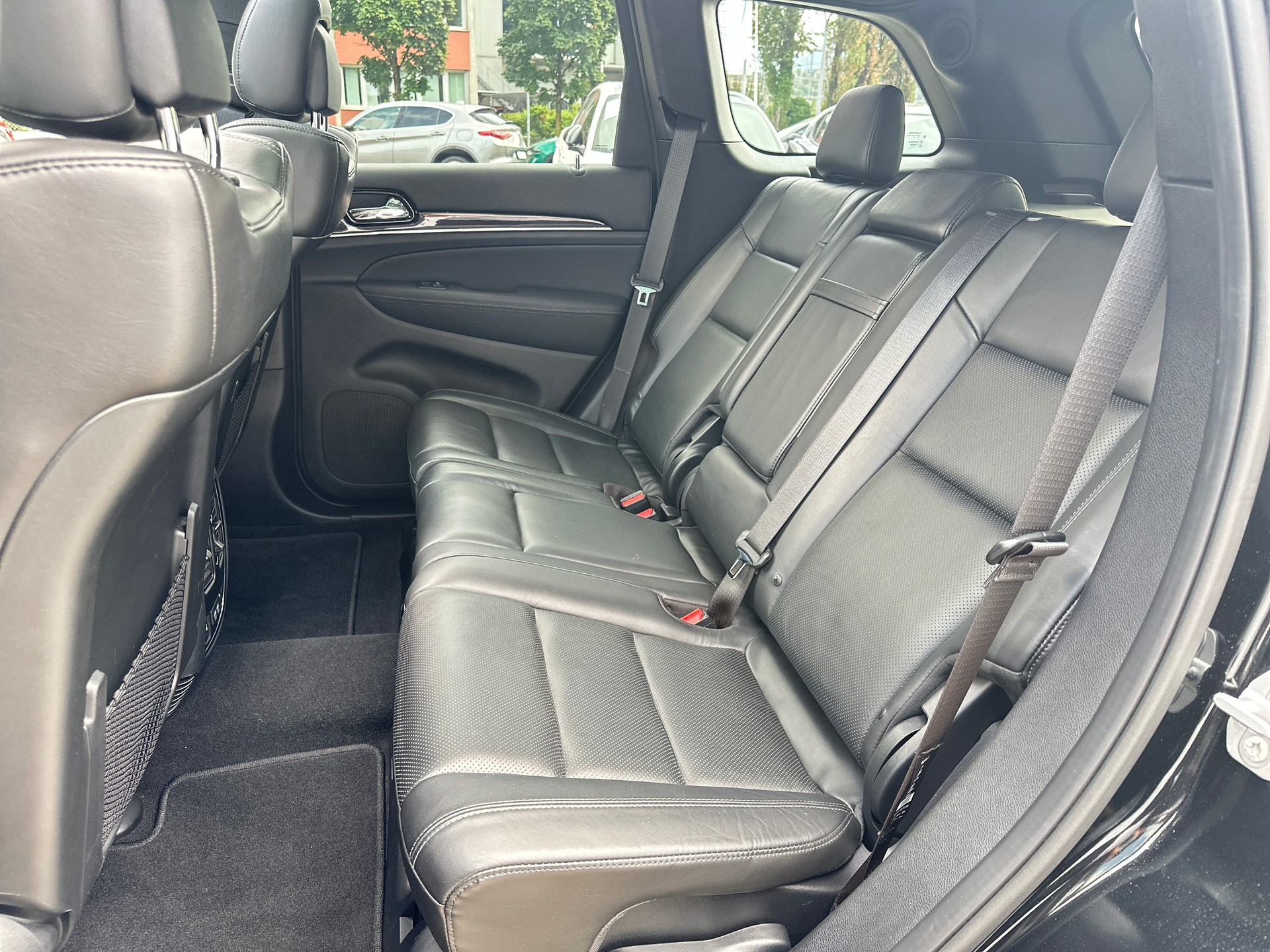 JEEP Grand Cherokee 3.0 CRD Overland Automatic-image-8