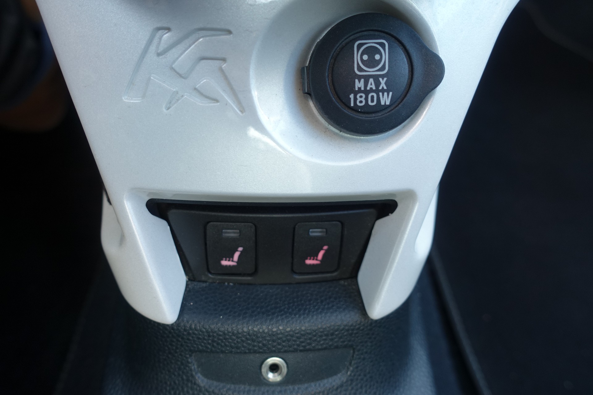 FORD KA 1.25 Titanium-image-11