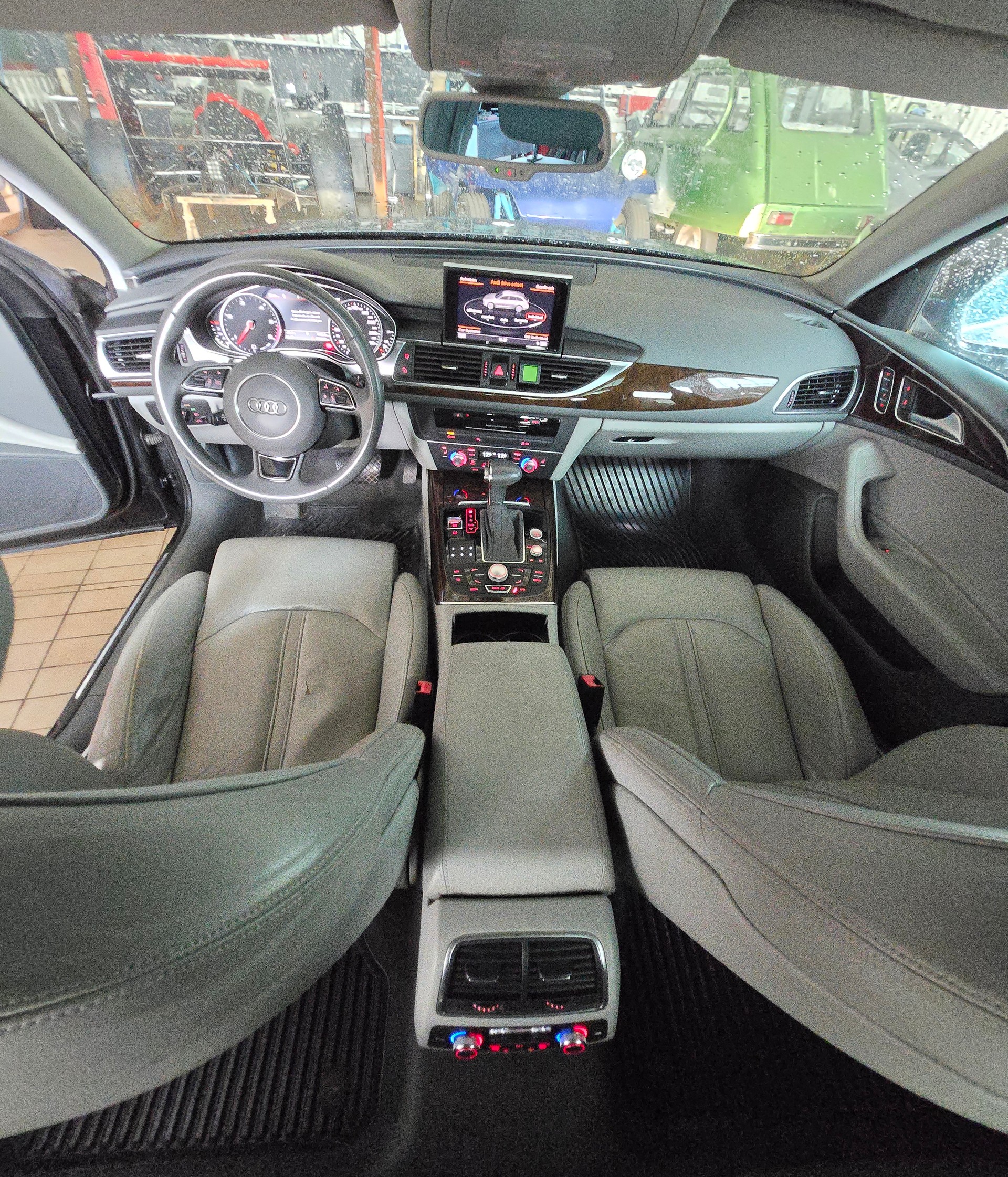 AUDI Avant Quattro-image-8
