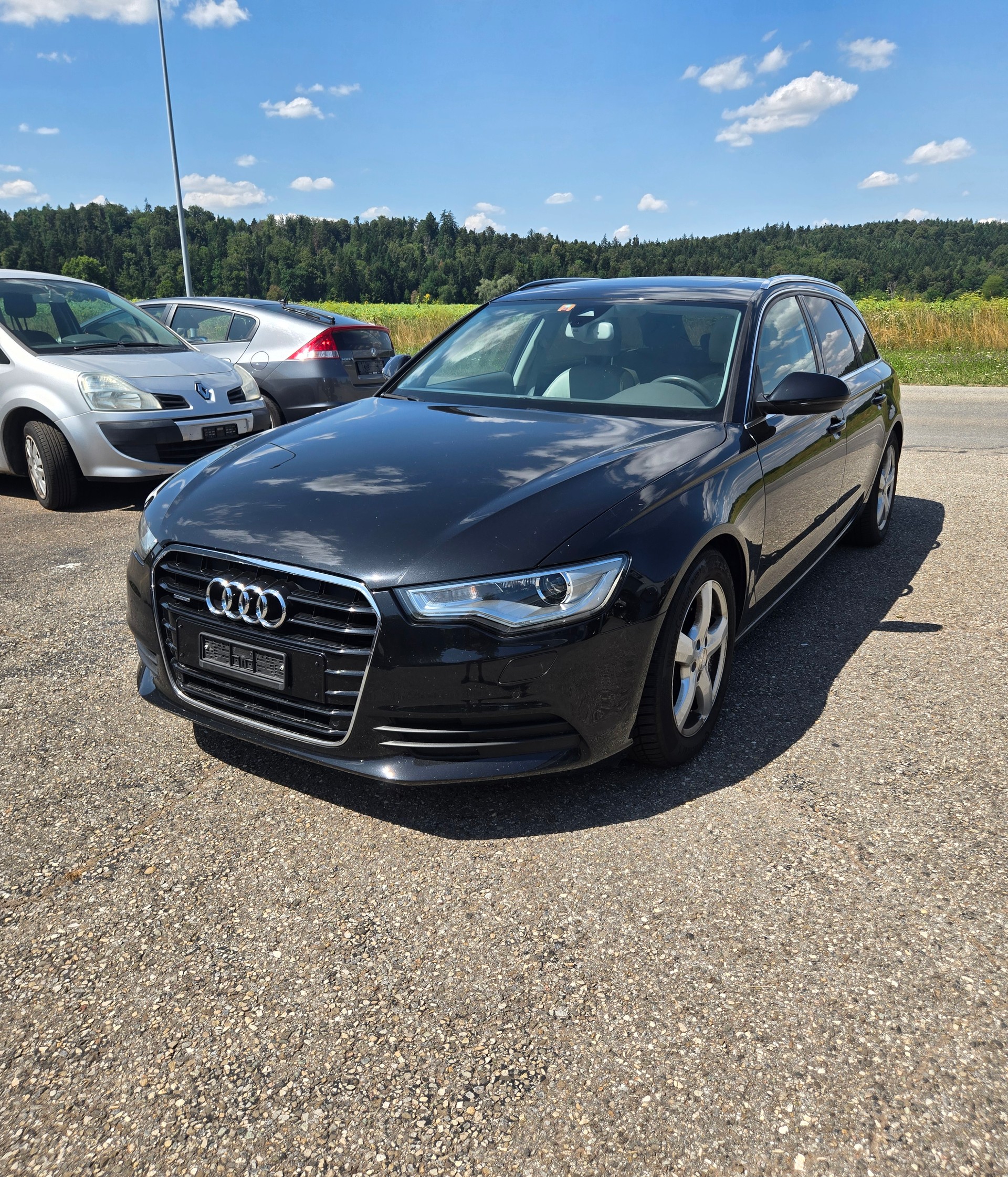 AUDI Avant Quattro-image-0