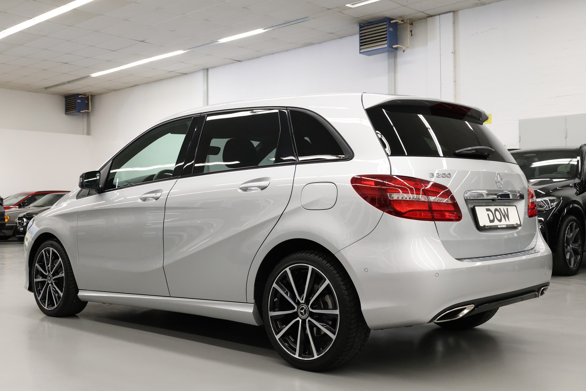 MERCEDES-BENZ B 200 Night Star-image-6