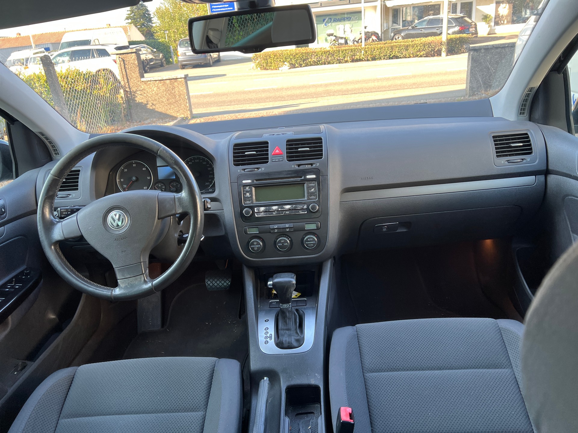 VW Golf 2.0 TDI DSG Frisch ab MFK-image-12
